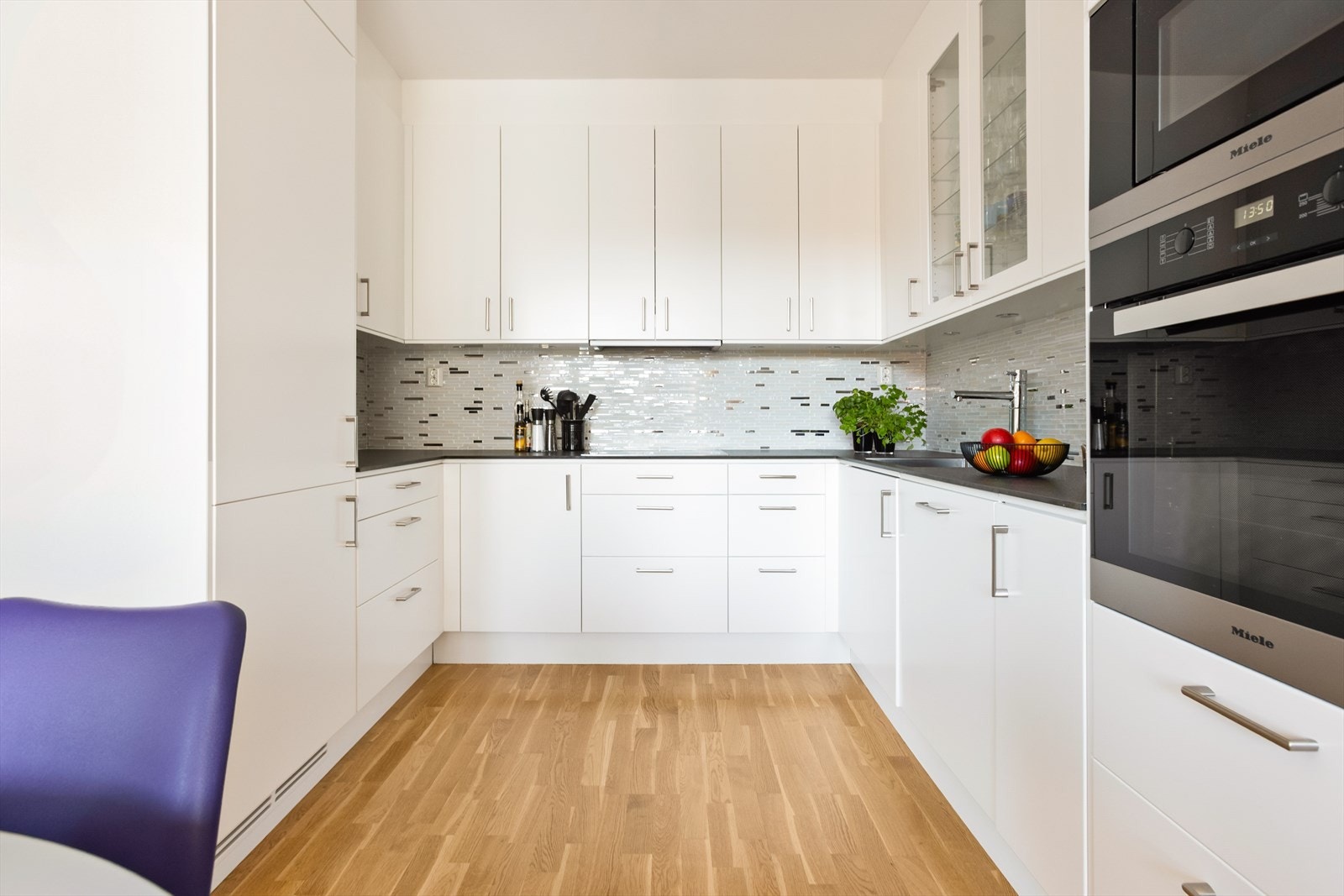 Kjøkkeninnredning fra Drømmekjøkkenet, montert i 2016 av Mester Tre AS. Galleribilde