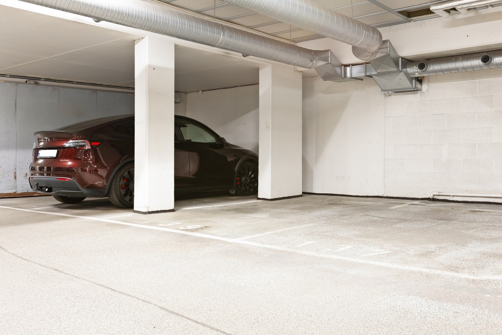 Garasjeplass Galleribilde