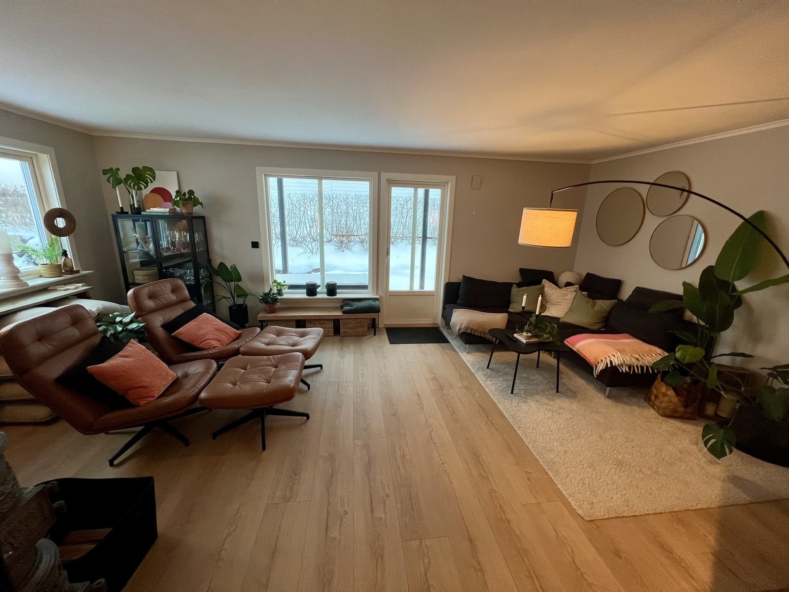 Stuen er naturlig inndelt i to soner Galleribilde