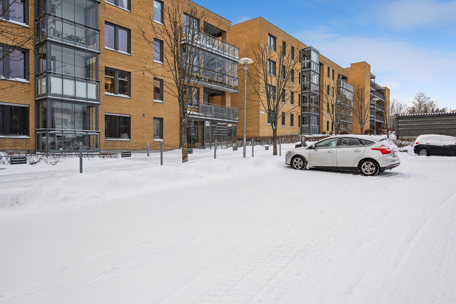 Fast parkering Galleribilde