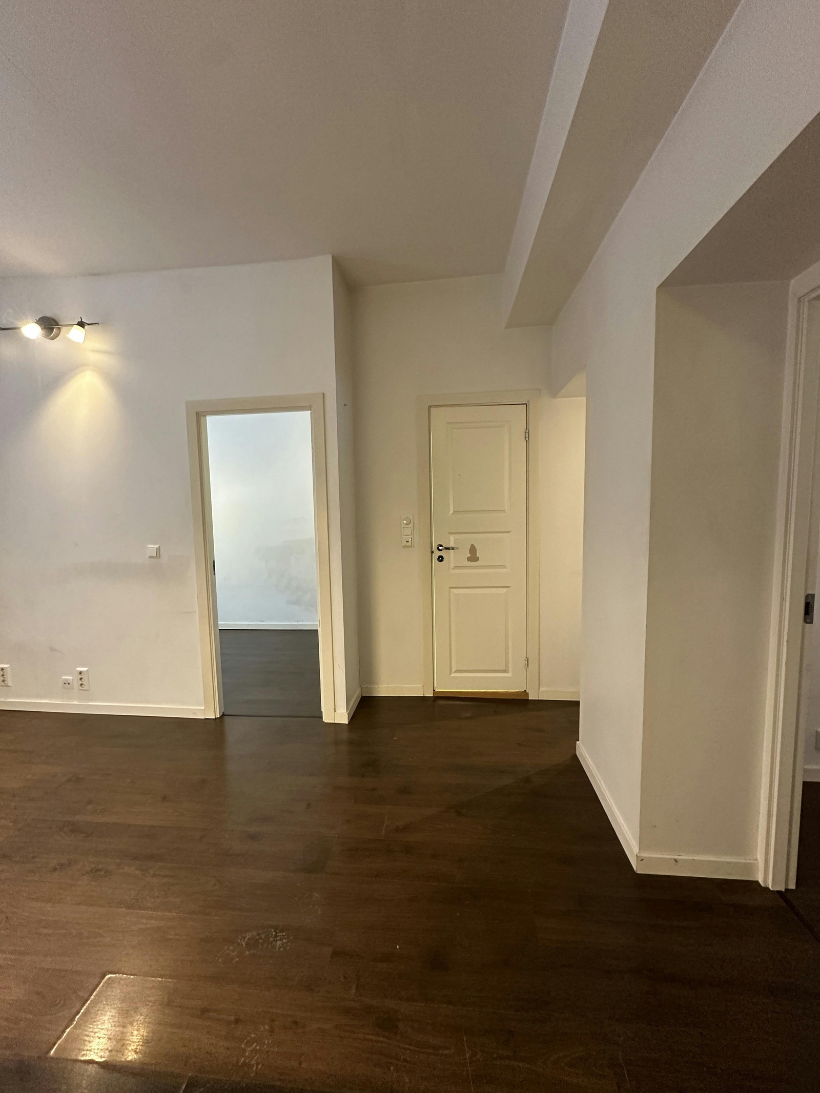 Stue med åpen kjøkken Galleribilde