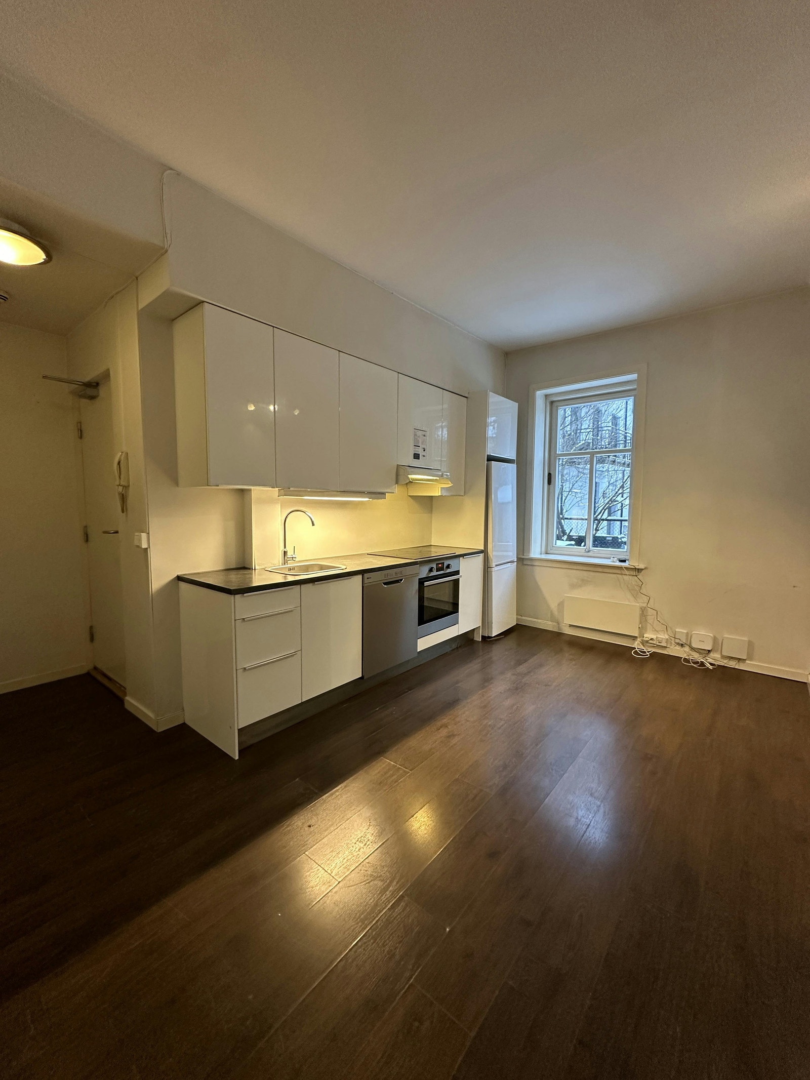 Stue med åpen kjøkken Galleribilde