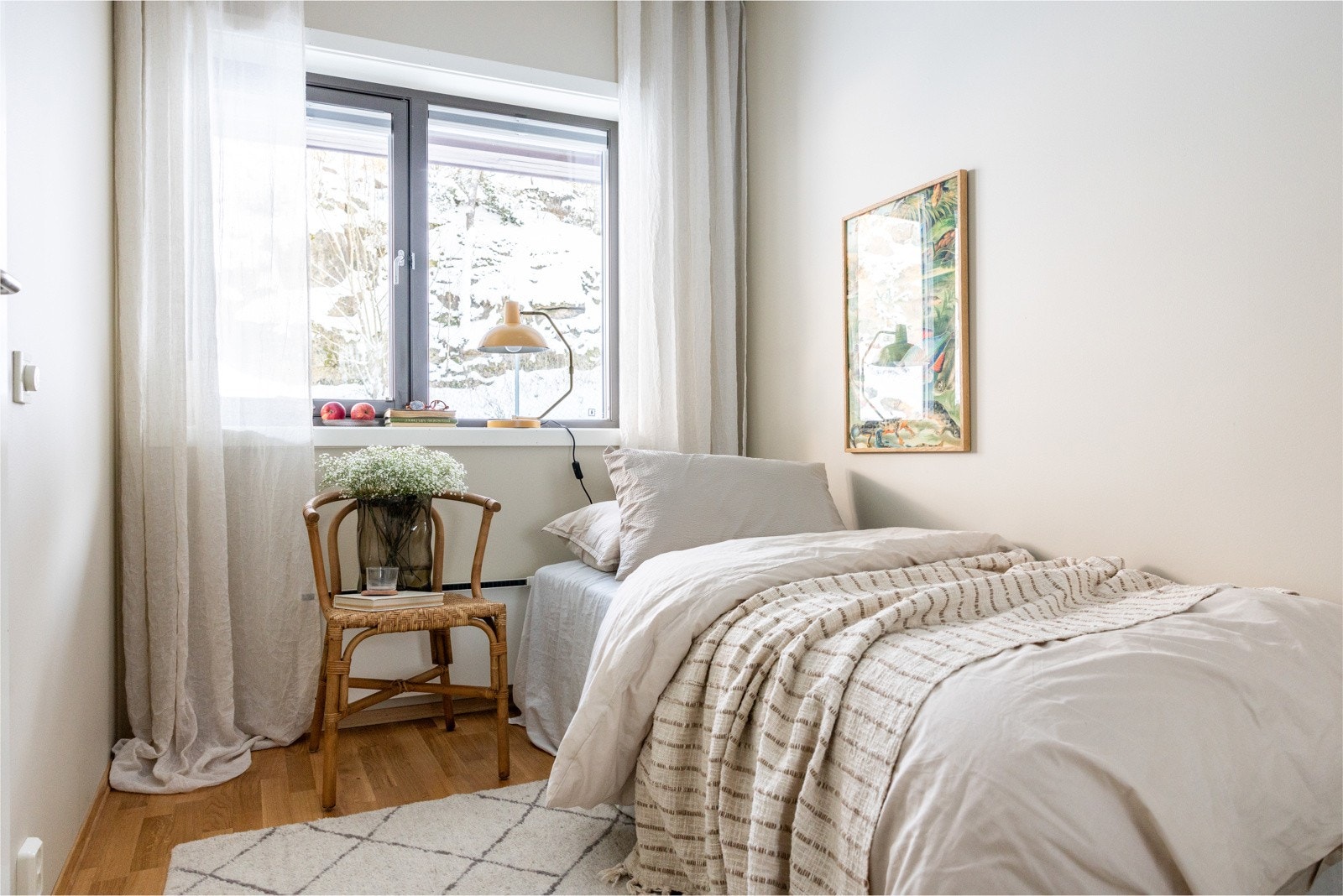 Boligen har to lyse og innbydende soverom med gode møbleringsmuligheter. Galleribilde