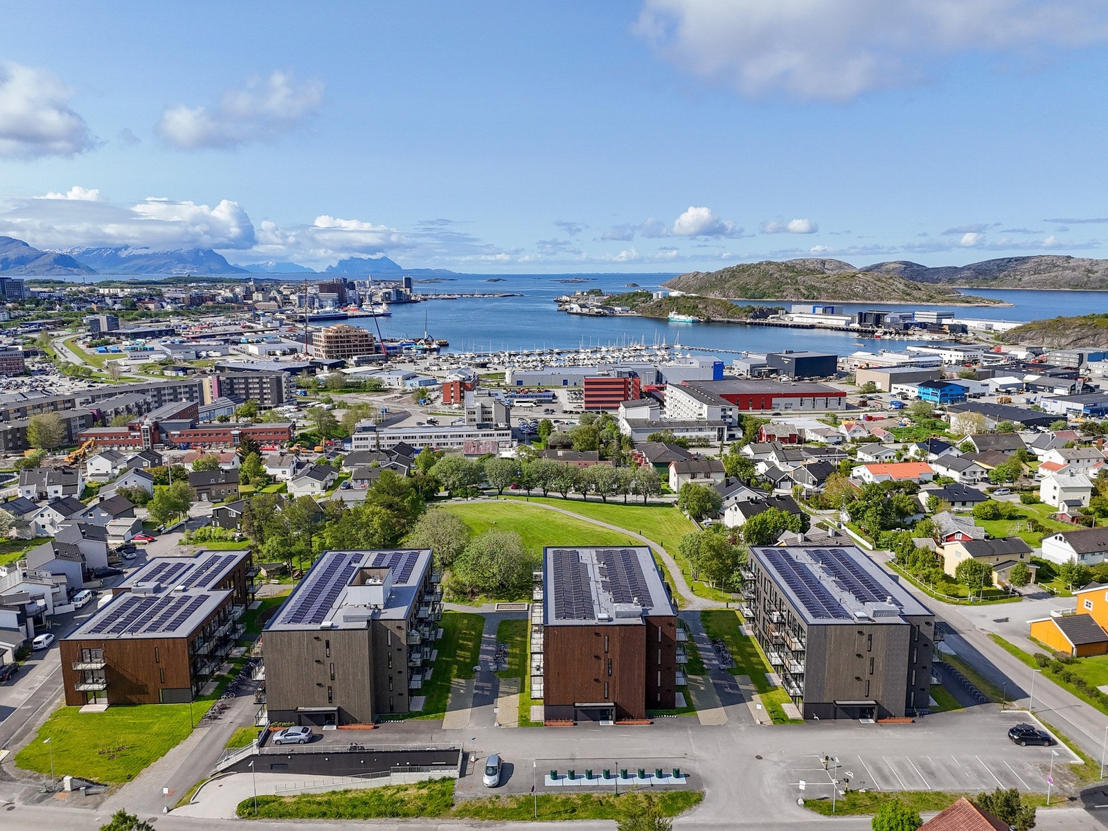 iParken ligger midt i hjertet av Rønvika. Galleribilde