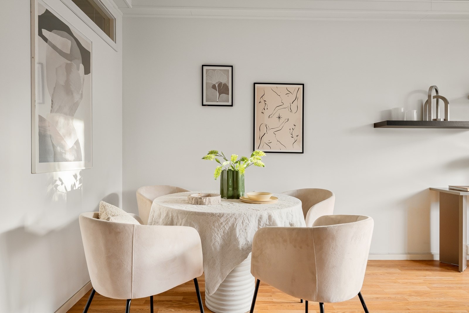 En koselig spisekrok der man skaper de gode samtalene. Galleribilde