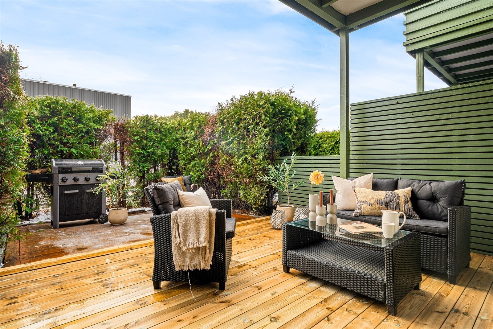 Om sommeren er det fantastisk med sol fra ca kl. 0900 til ca kl. 2100 på høysommeren Galleribilde