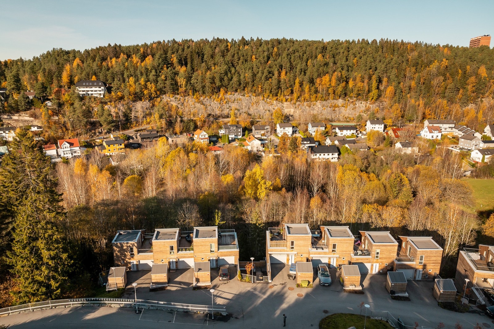 Området har kort vei til marka, noe som gir flotte turmuligheter året rundt. Galleribilde