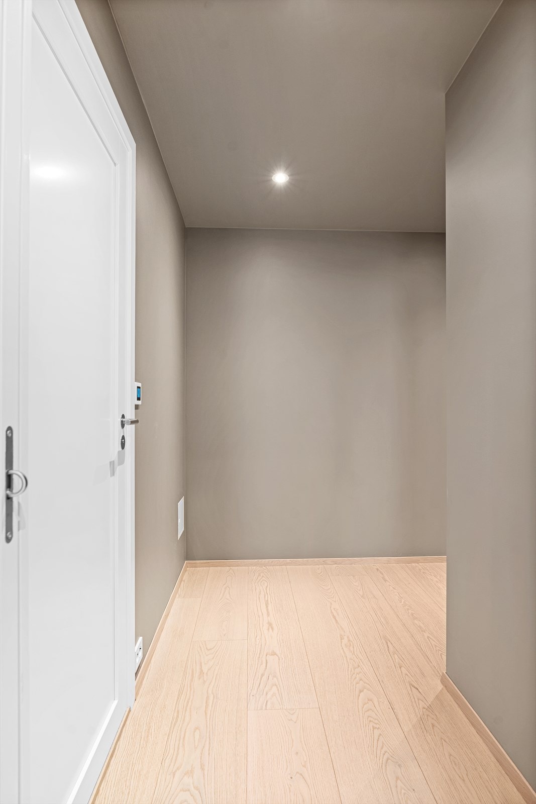 Gang og inngang til bad Galleribilde