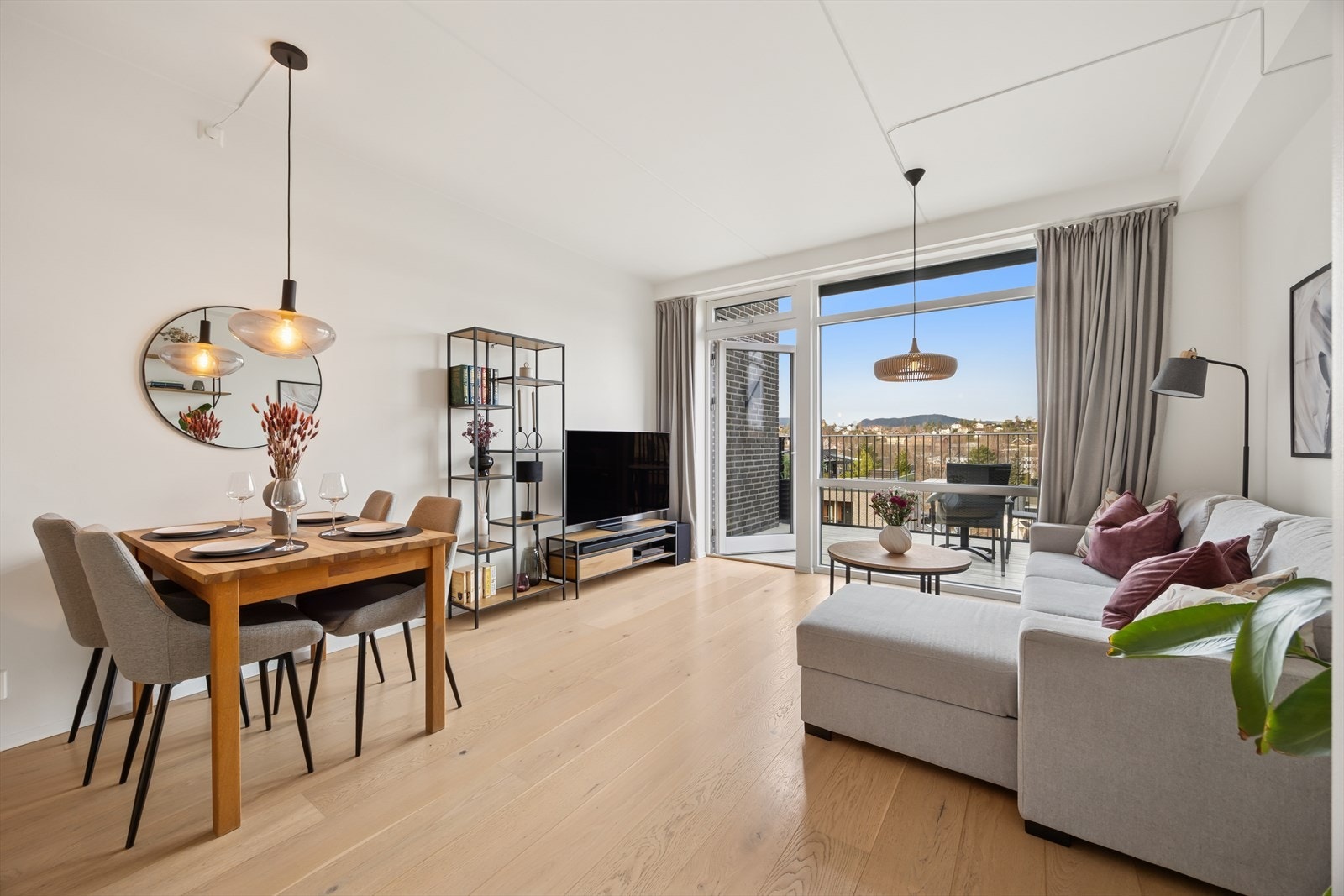 Boligen har vannbåren varme i gulvene. Galleribilde