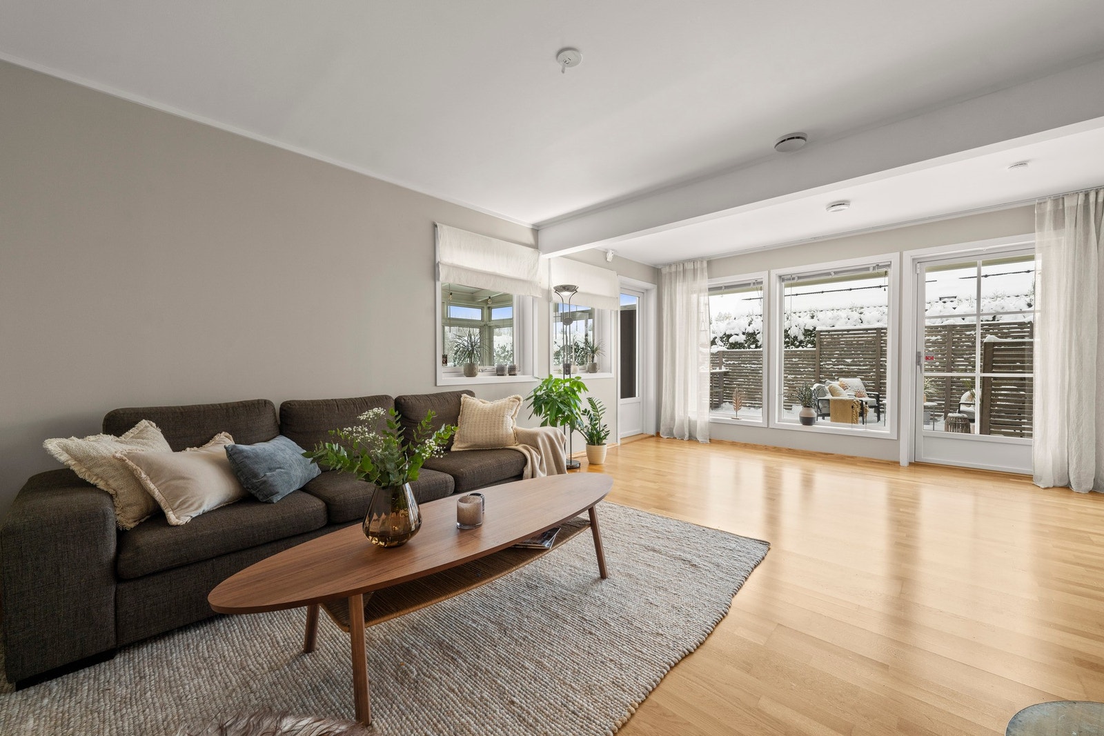 Av oppvarming er det deilig vedovn for kjøligere dager! Galleribilde