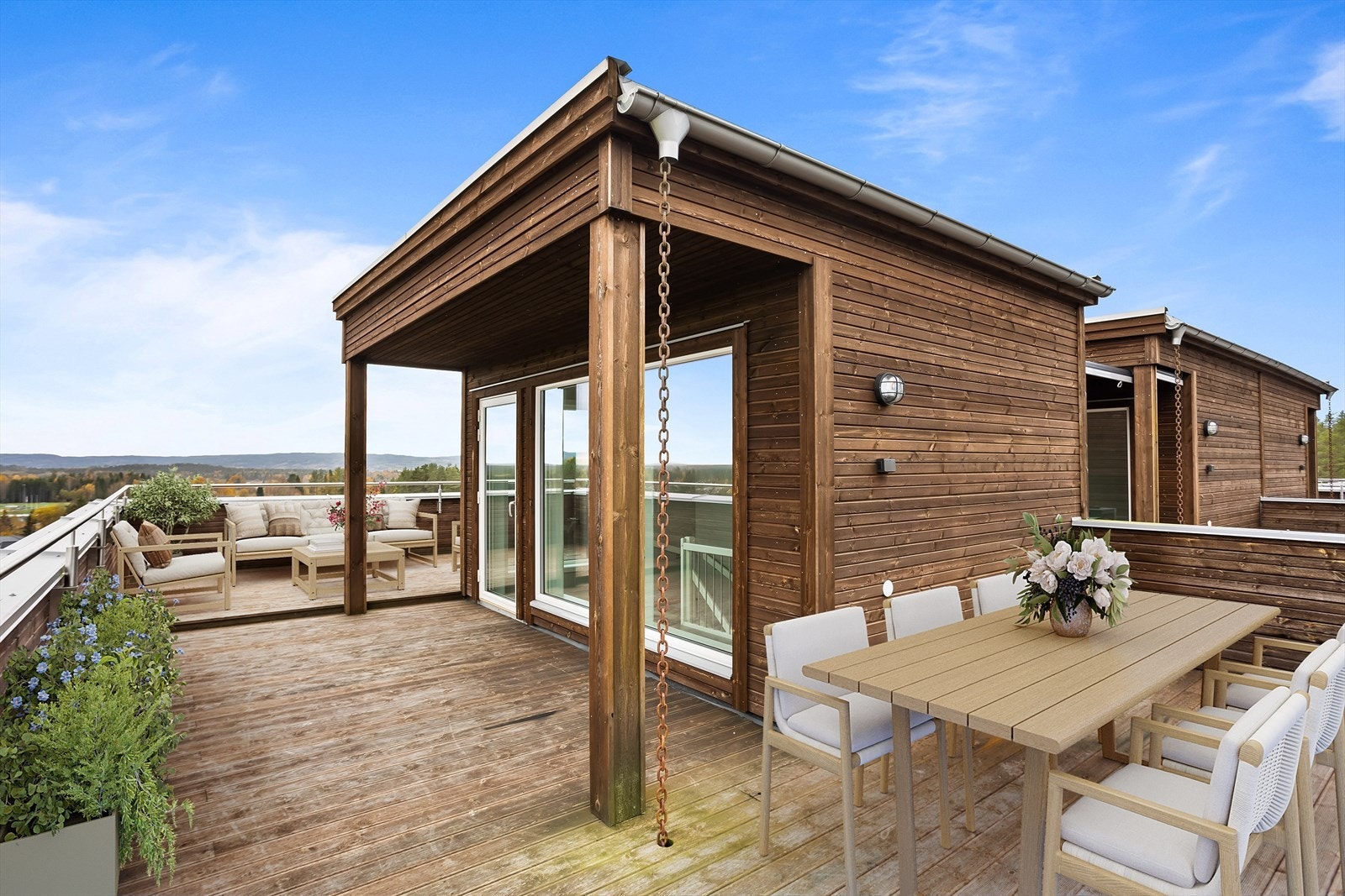 Boligen har en romslig takterrasse på hele 44m². Galleribilde