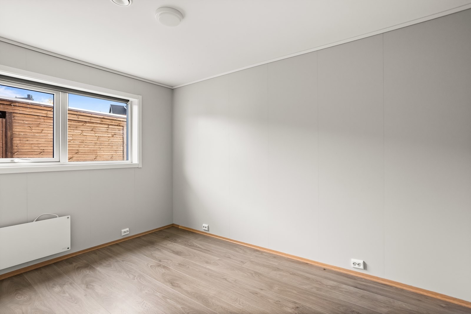 Rommene er malt i nøytrale farger og enkle å innrede etter eget ønske. Galleribilde