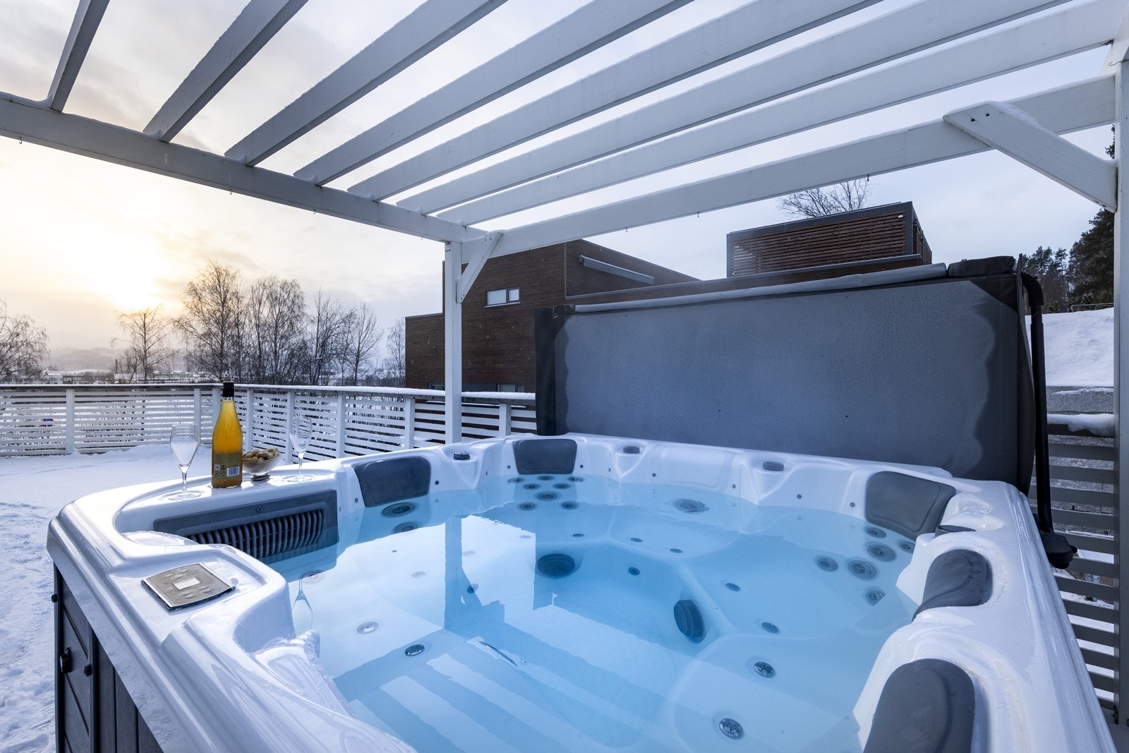 Nytt massasjebad i 2025 fra Telemark Spas. Galleribilde