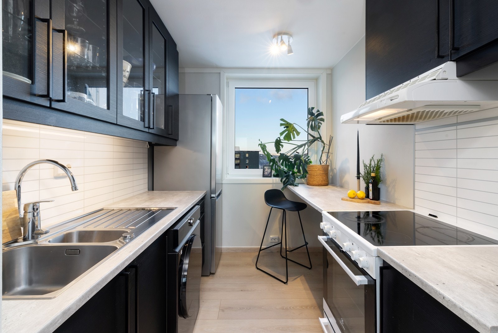 Kjøkkenet er oppgradert de senere år og framstår som pent og moderne. Galleribilde