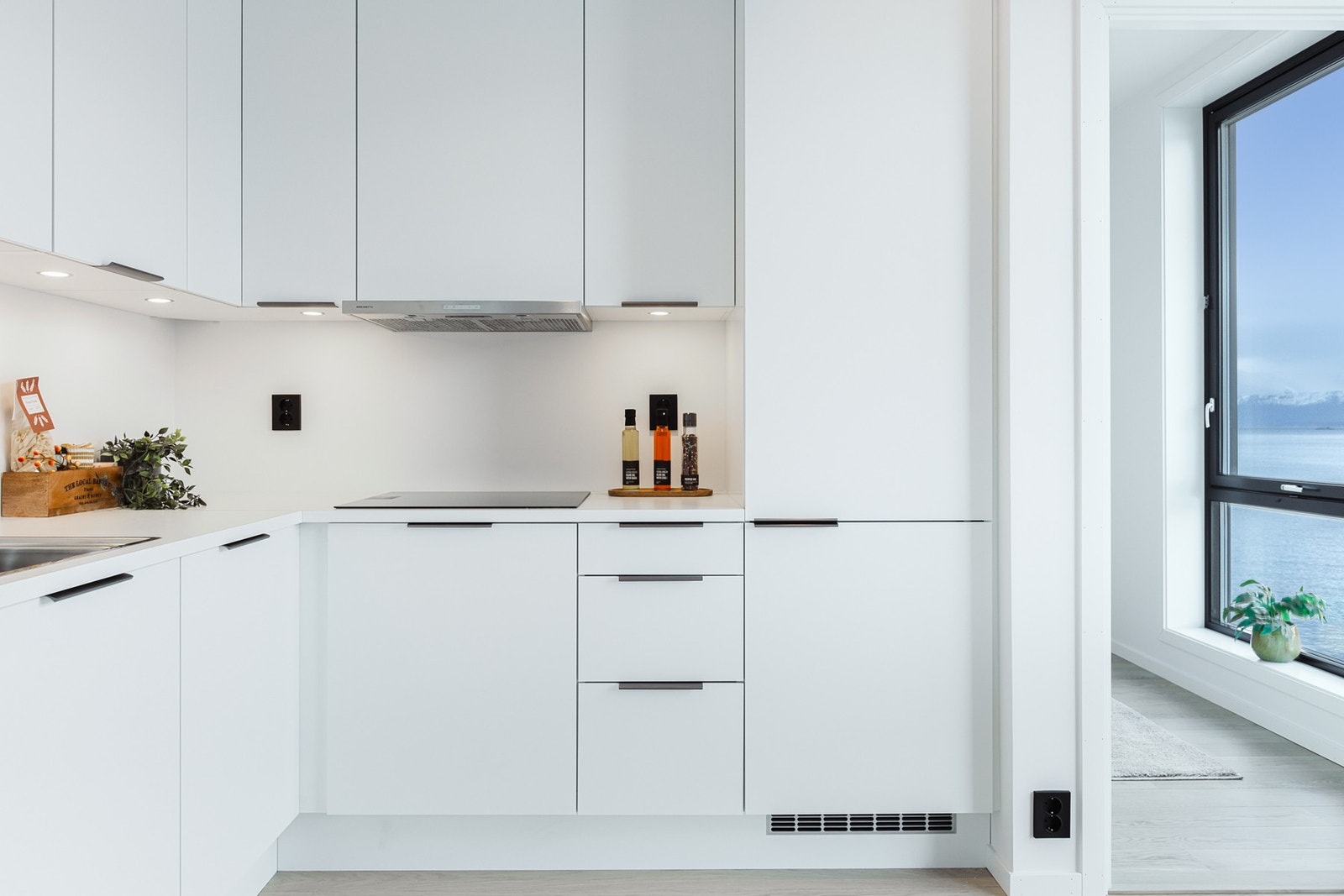 Moderne kjøkken fra HTH. Galleribilde