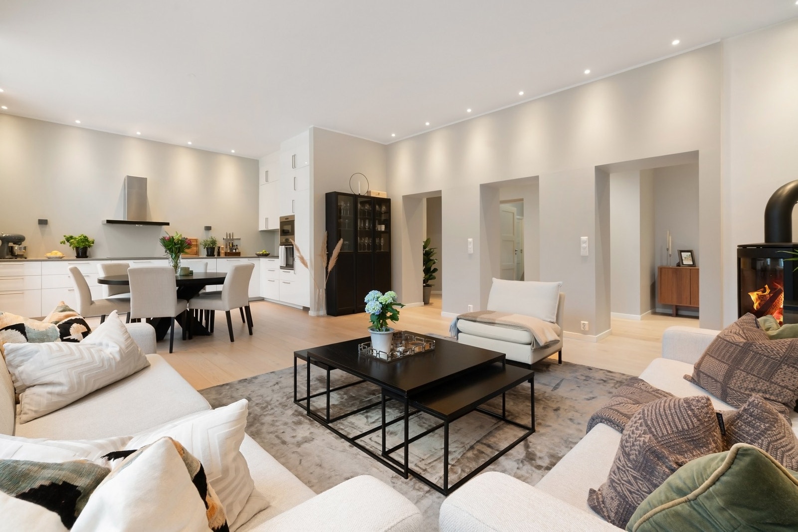 Her strømmer morgensolen inn og gir et lyst og behagelig preg. Galleribilde