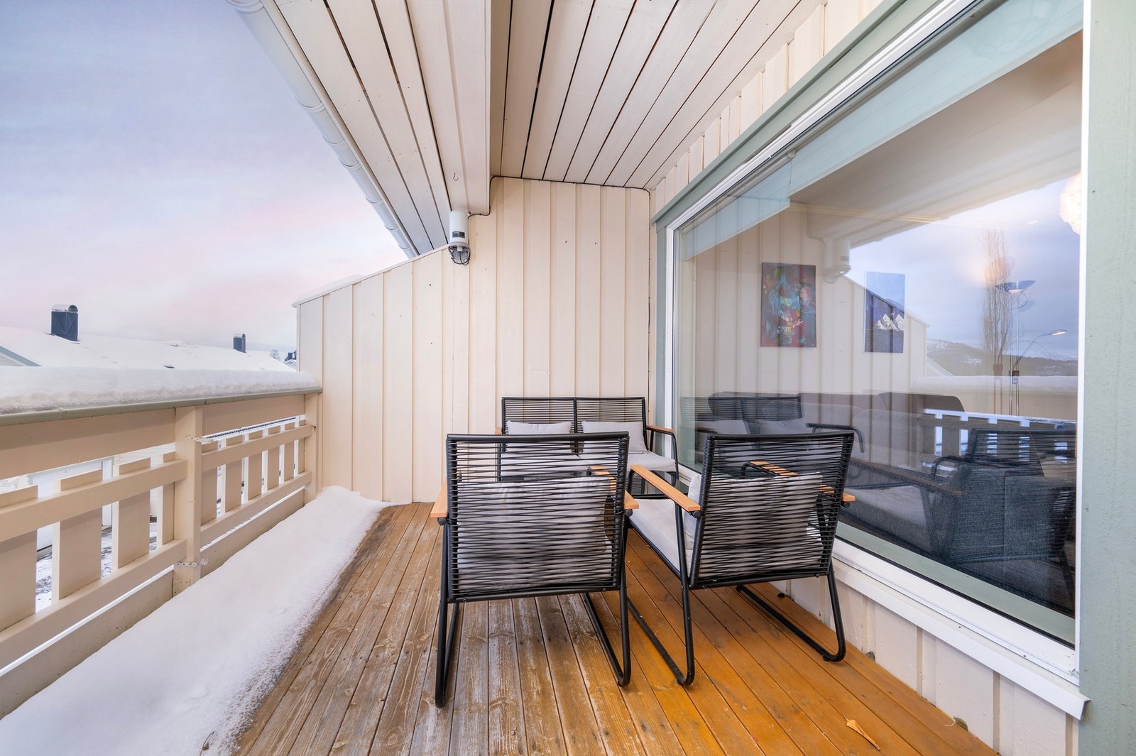 God plass til ønskelig utemøblement. Galleribilde