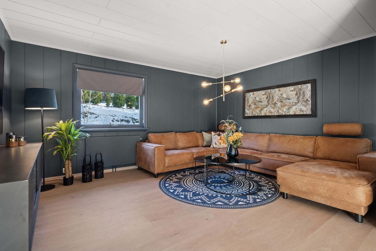 Det er gjennomgående delikate og moderne farger som går igjennom boligen Galleribilde