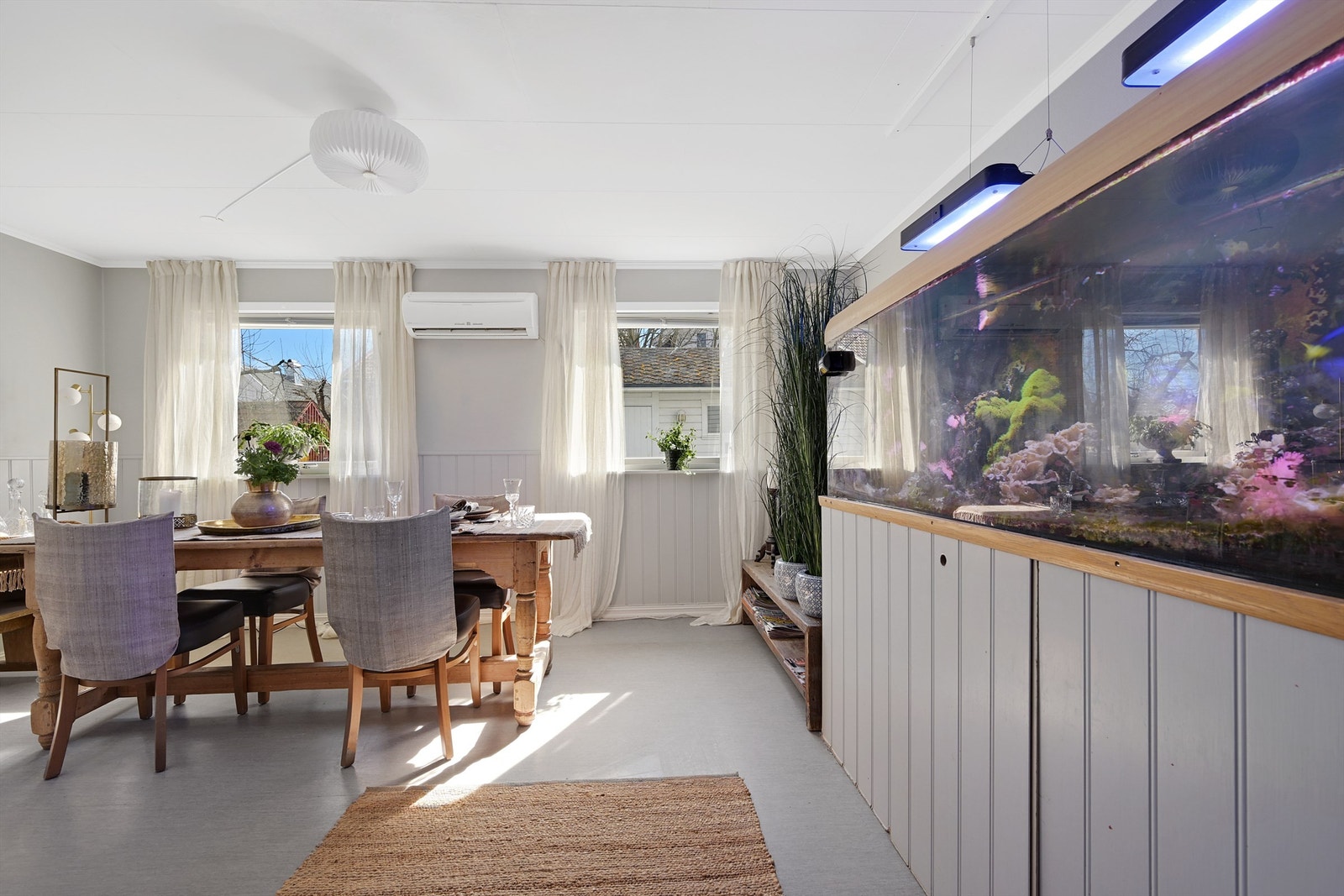 Aqvariumet og varmepumpe blir tatt bort før overtagelse Galleribilde