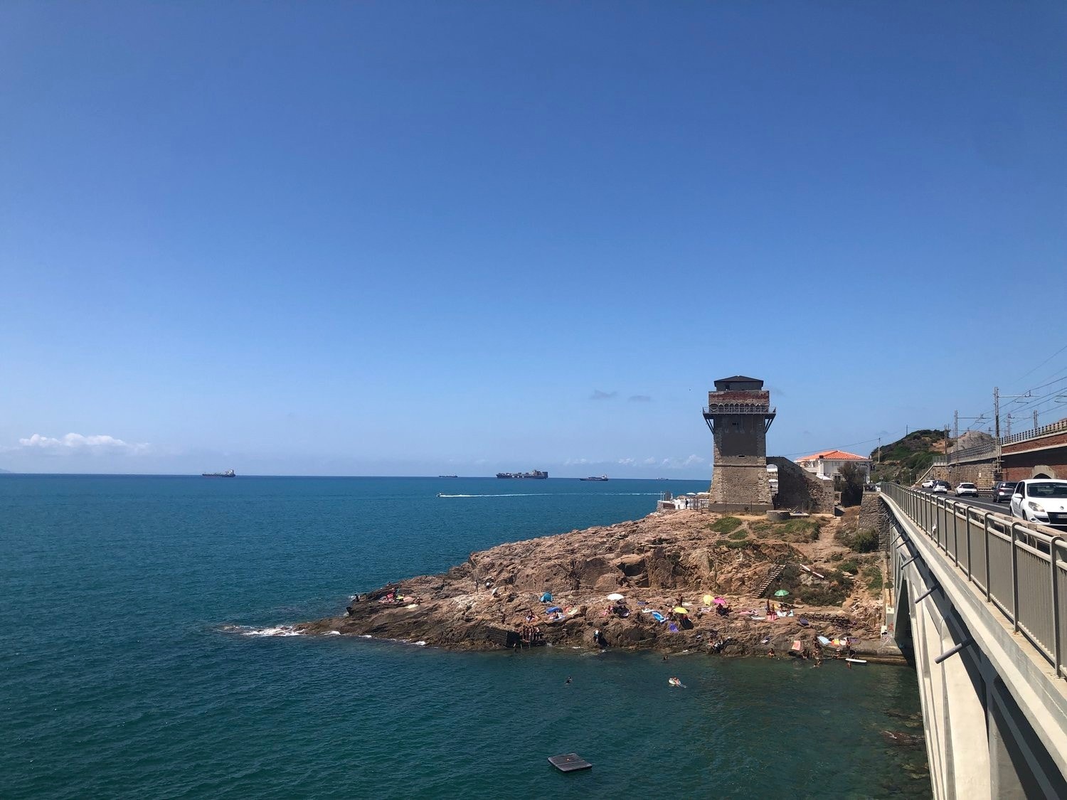 Kysten ved Quercianella Galleribilde