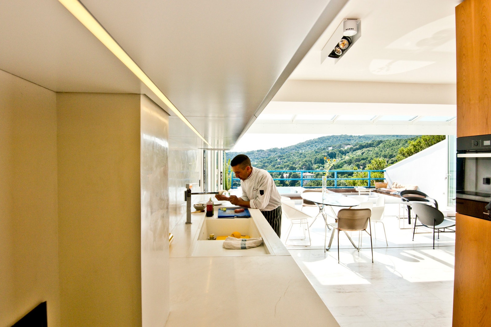 Foto av vårt prosjekt Case Study House som vi utførte på nabobolig Galleribilde