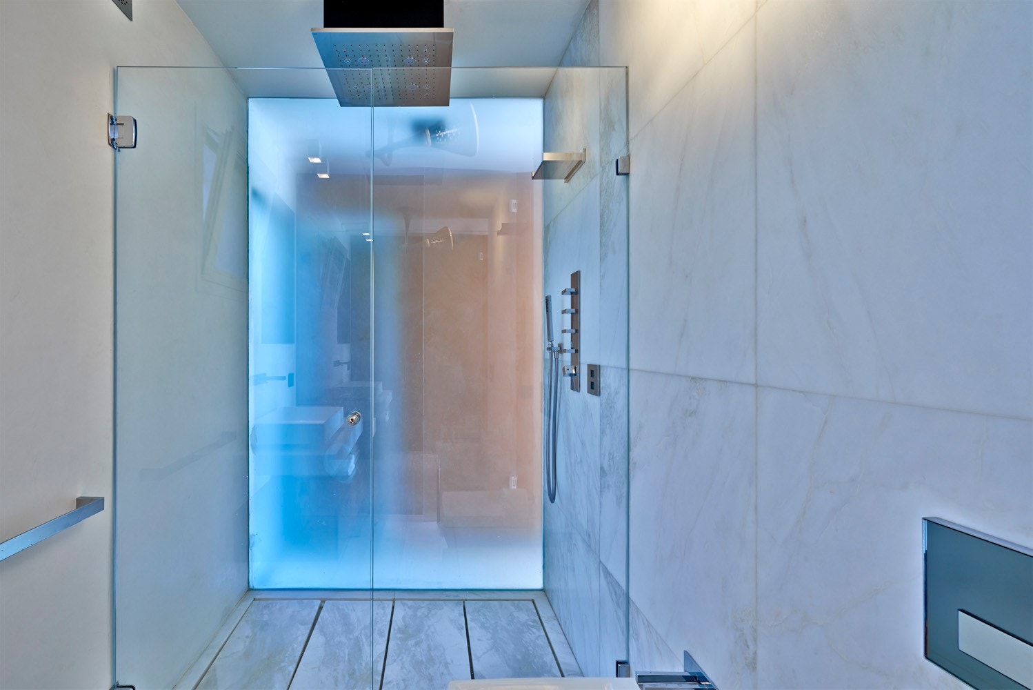 Foto av vårt prosjekt Case Study House som vi utførte på nabobolig Galleribilde