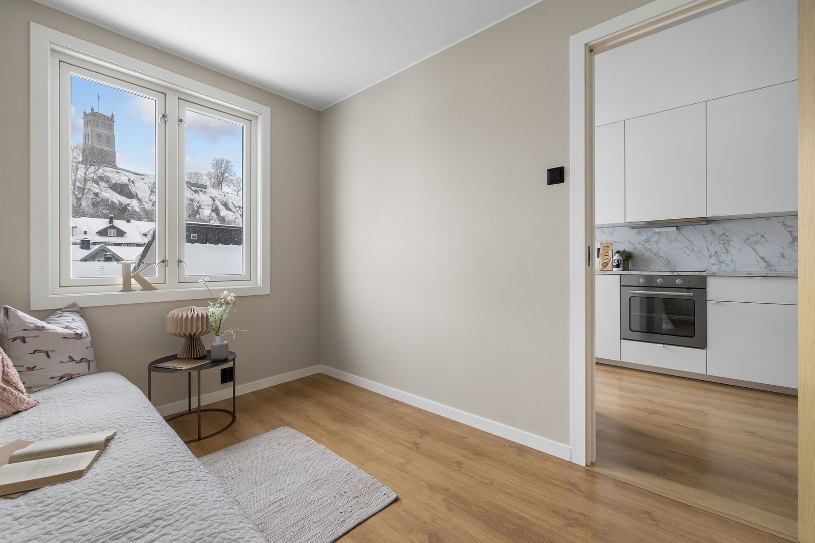 Det er et soverom i begge etasjene. Galleribilde