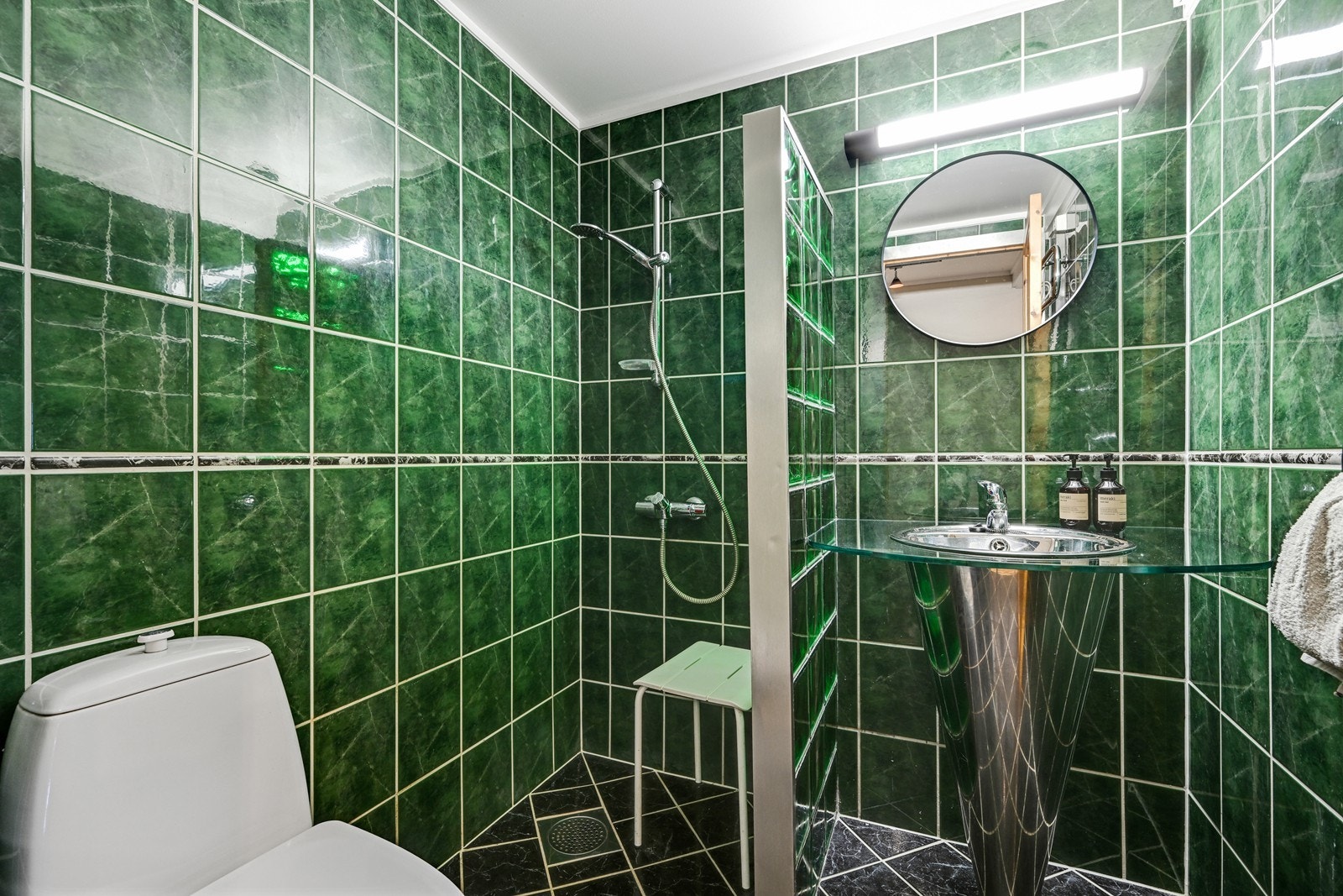 Bad nr.2 dusj. Galleribilde