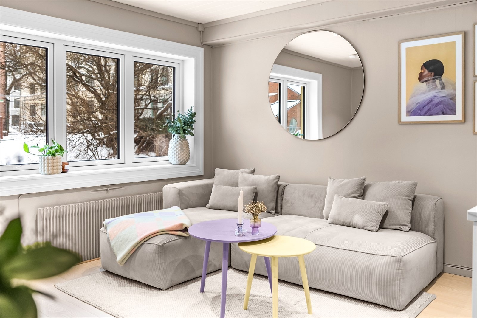 Dette rommet innbyr til avkobling og sosialt samvær med venner og kjære. Galleribilde