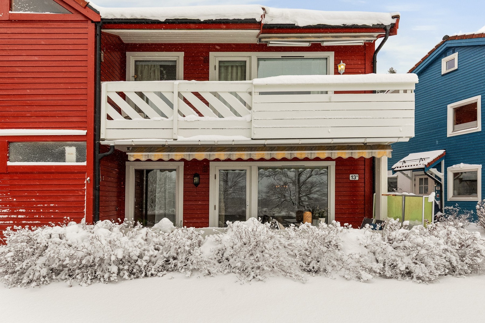 Her bor du i et etablert og rolig nabolag med nærhet til kollektivtransport, butikker og flotte turområde. Galleribilde