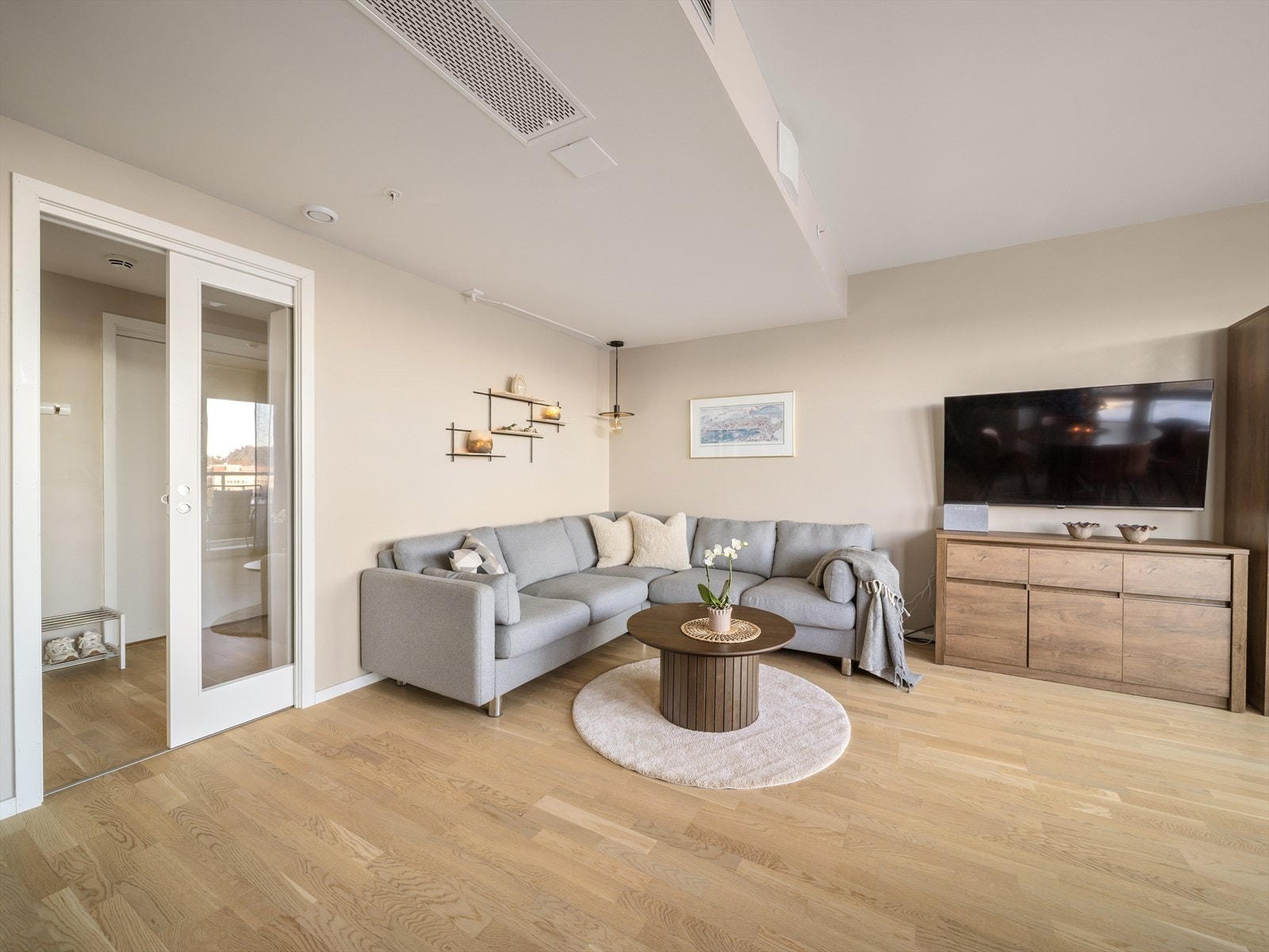 TV/Internett (fiber) er inkludert i felleskostnadene. Galleribilde