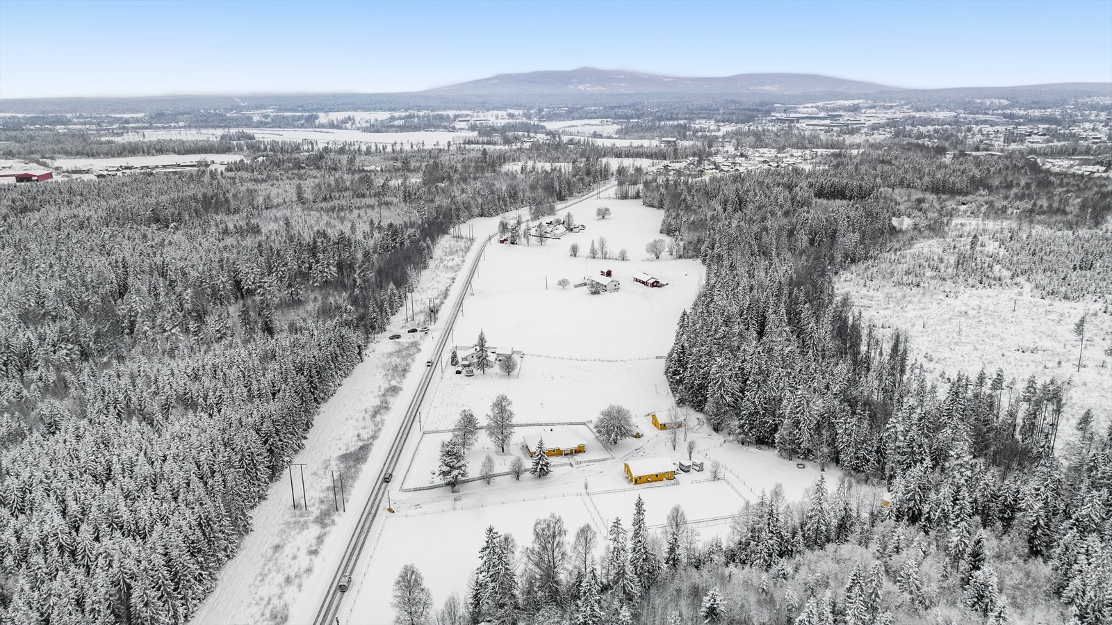 Både skole og barnehage ligger få minutters kjøring unna. Galleribilde