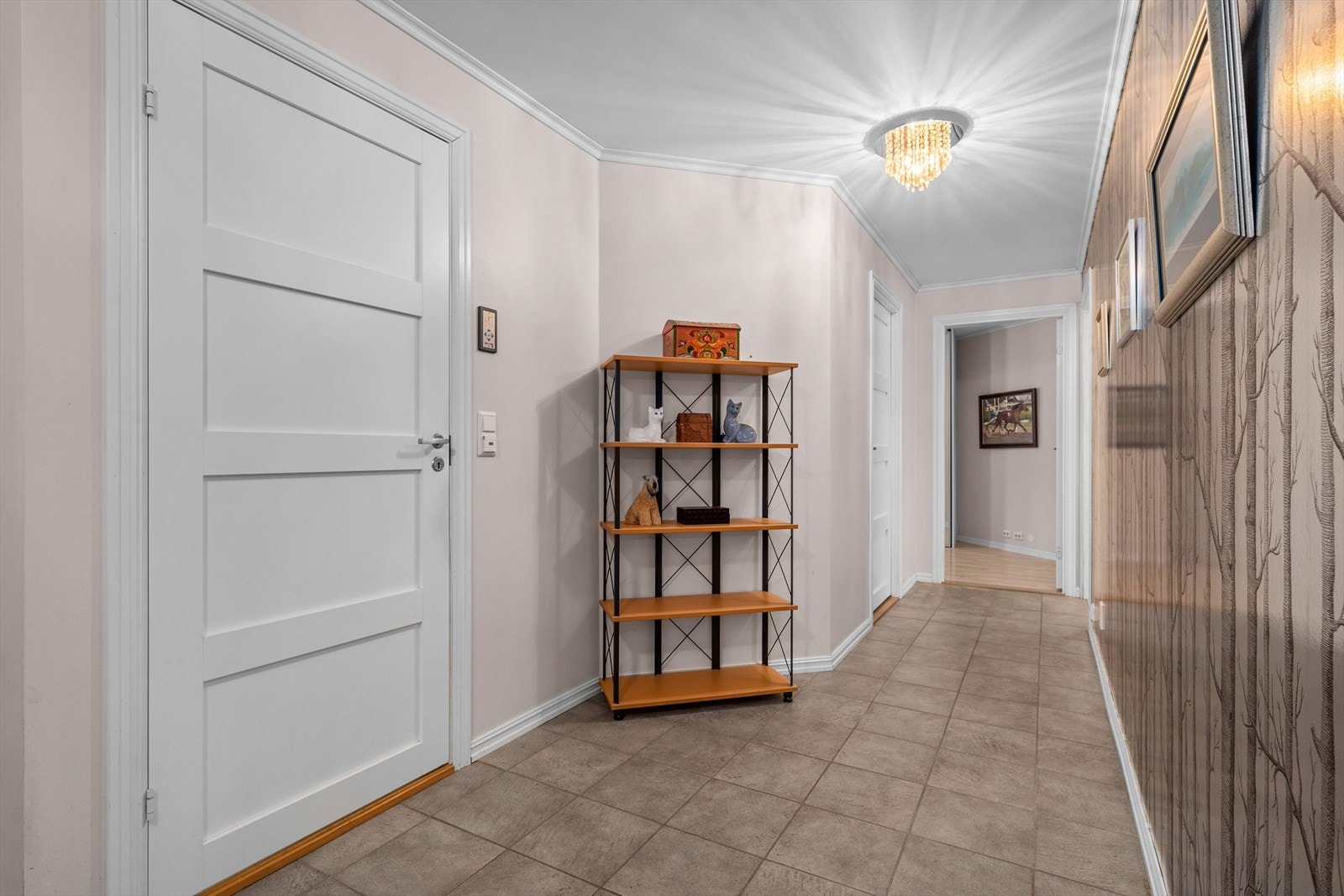 Hall/ gang. Galleribilde