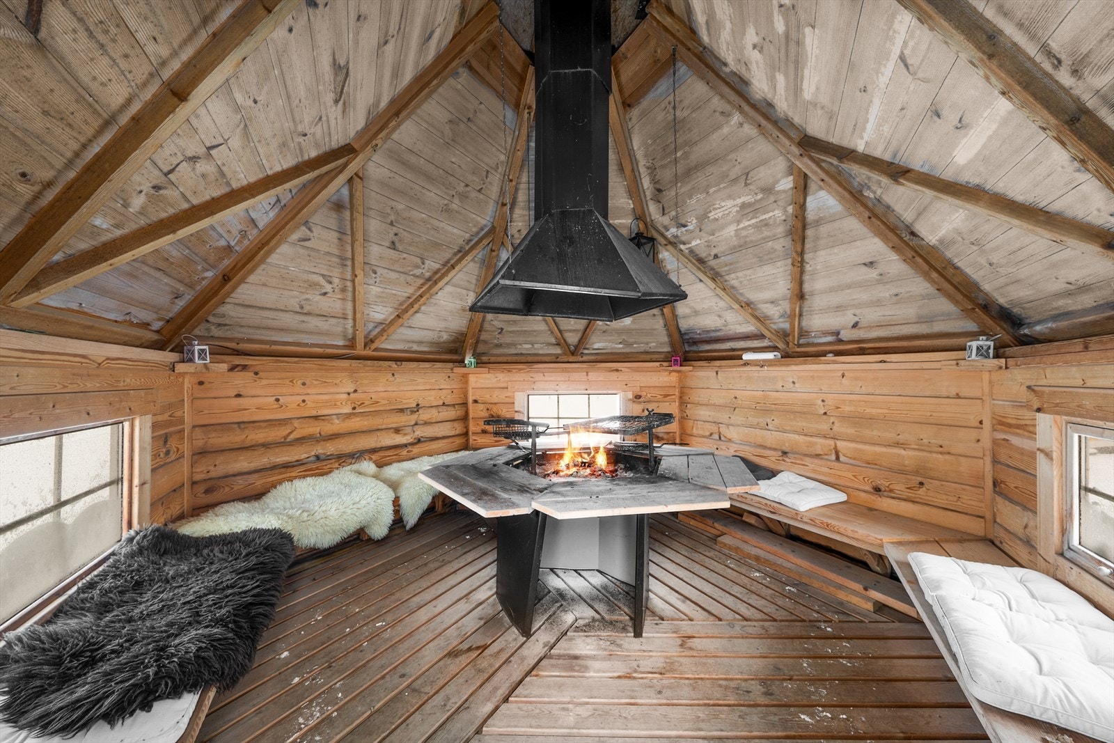 Grillhytta - den perfekte plassen for å samle venner og familie. Galleribilde