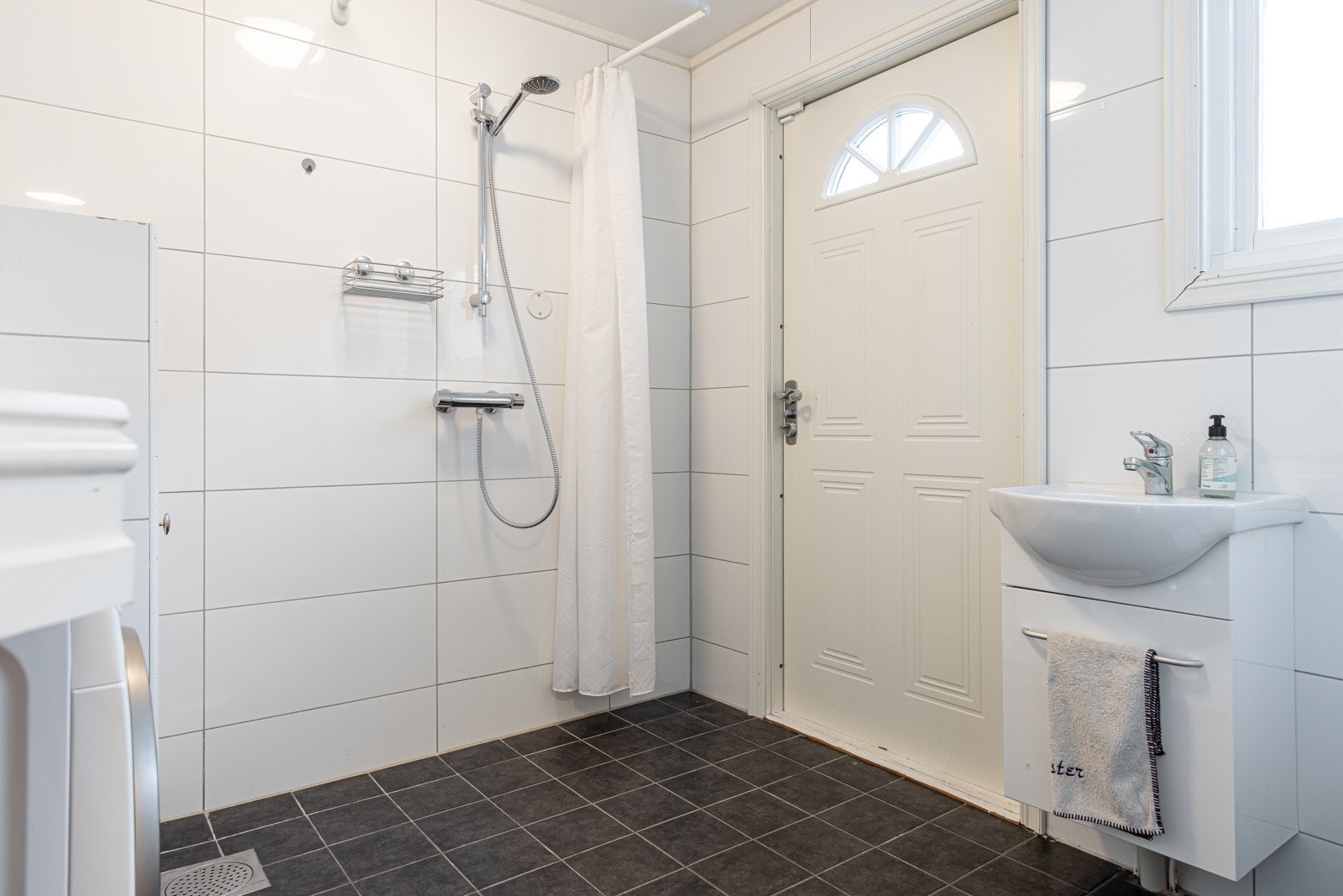 Egen dør ut. Galleribilde