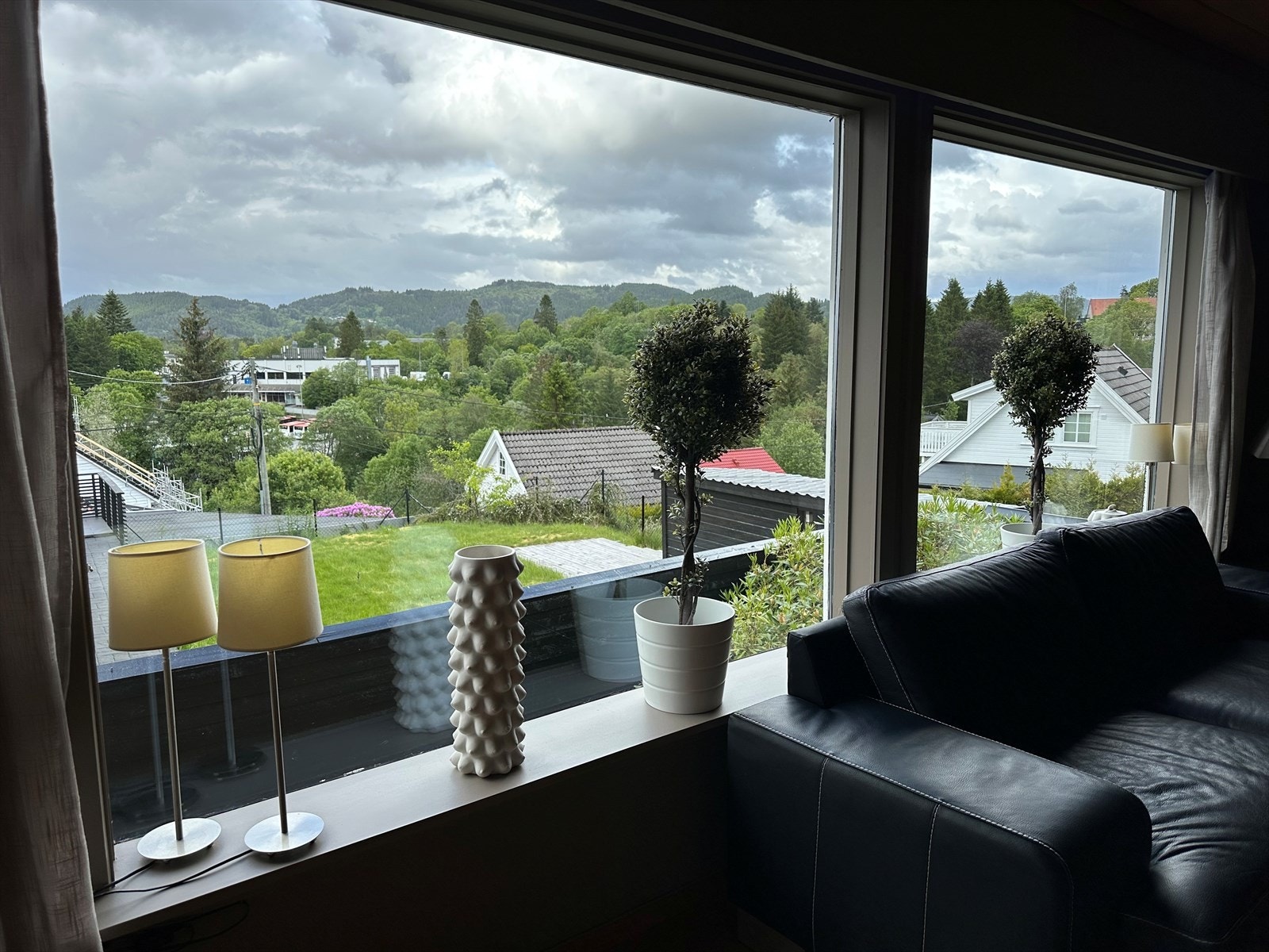 Utsikt fra stuen. Galleribilde