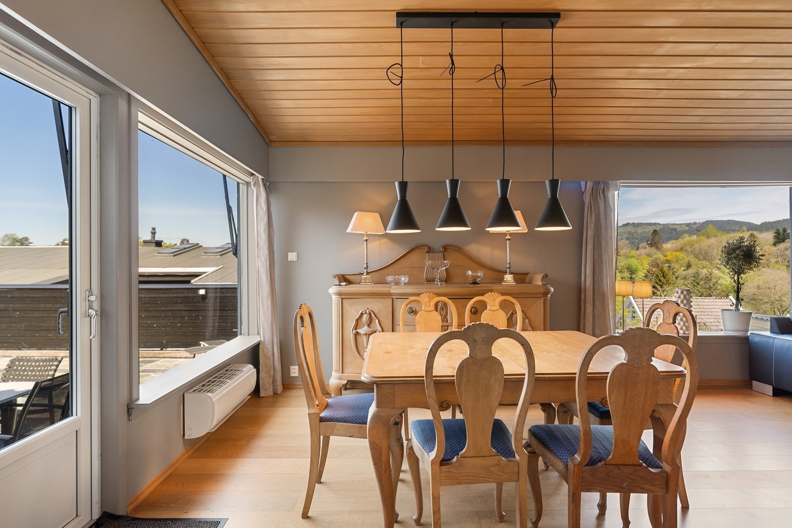 Montert varmepumpe i stuen. Galleribilde