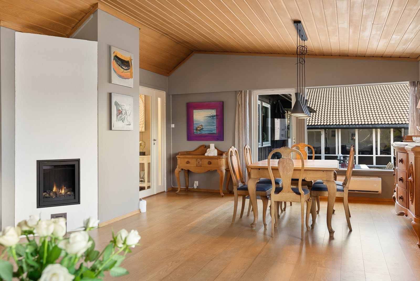 God plass til spisestue. Galleribilde