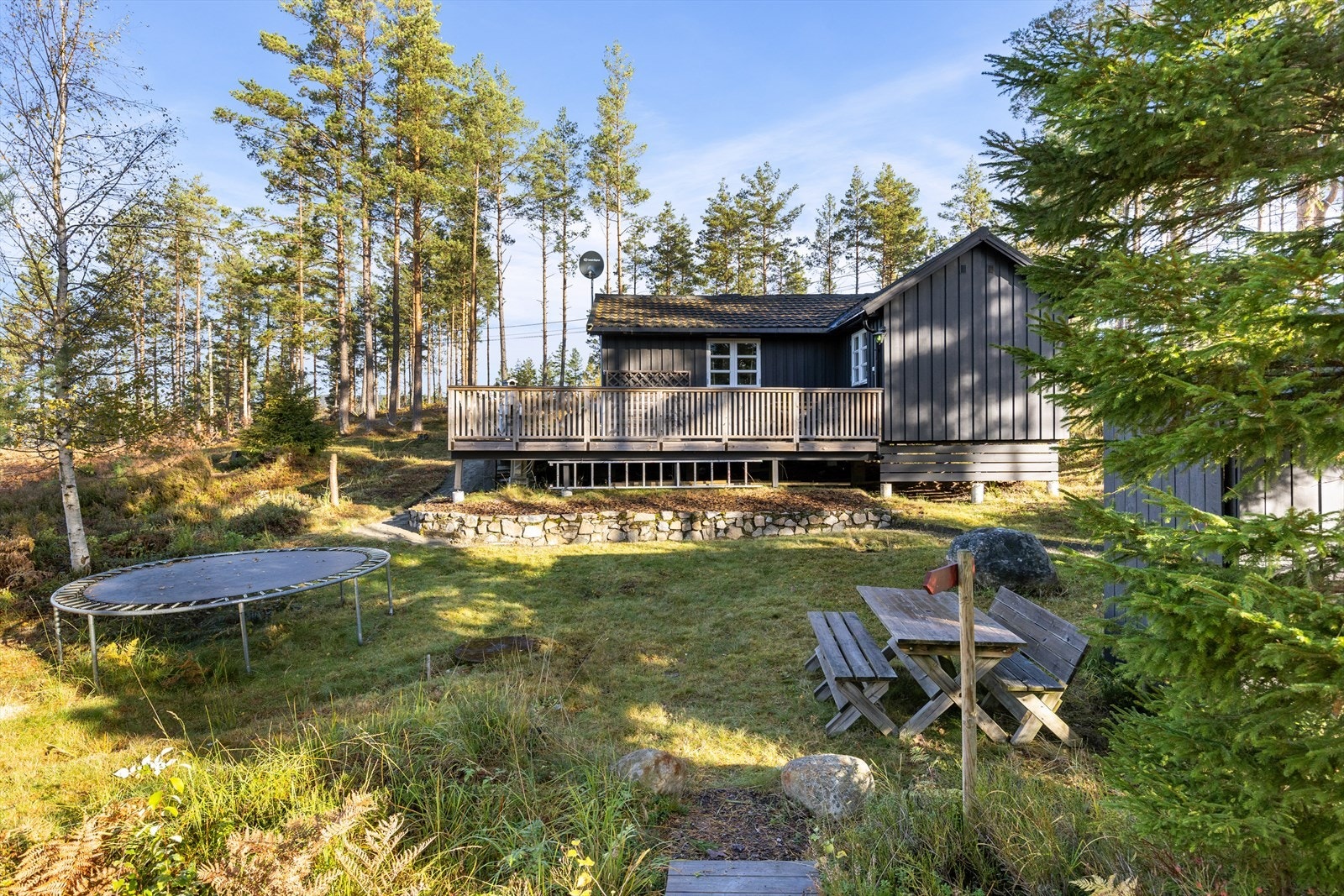 God plass til lek og moro på tomten Galleribilde