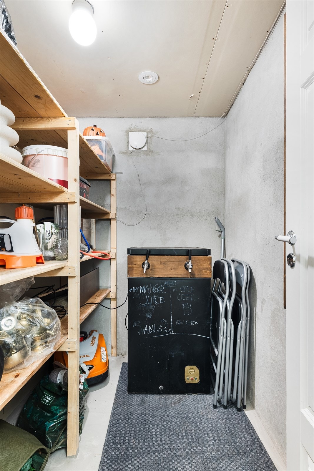 Bod i underetasjen Galleribilde