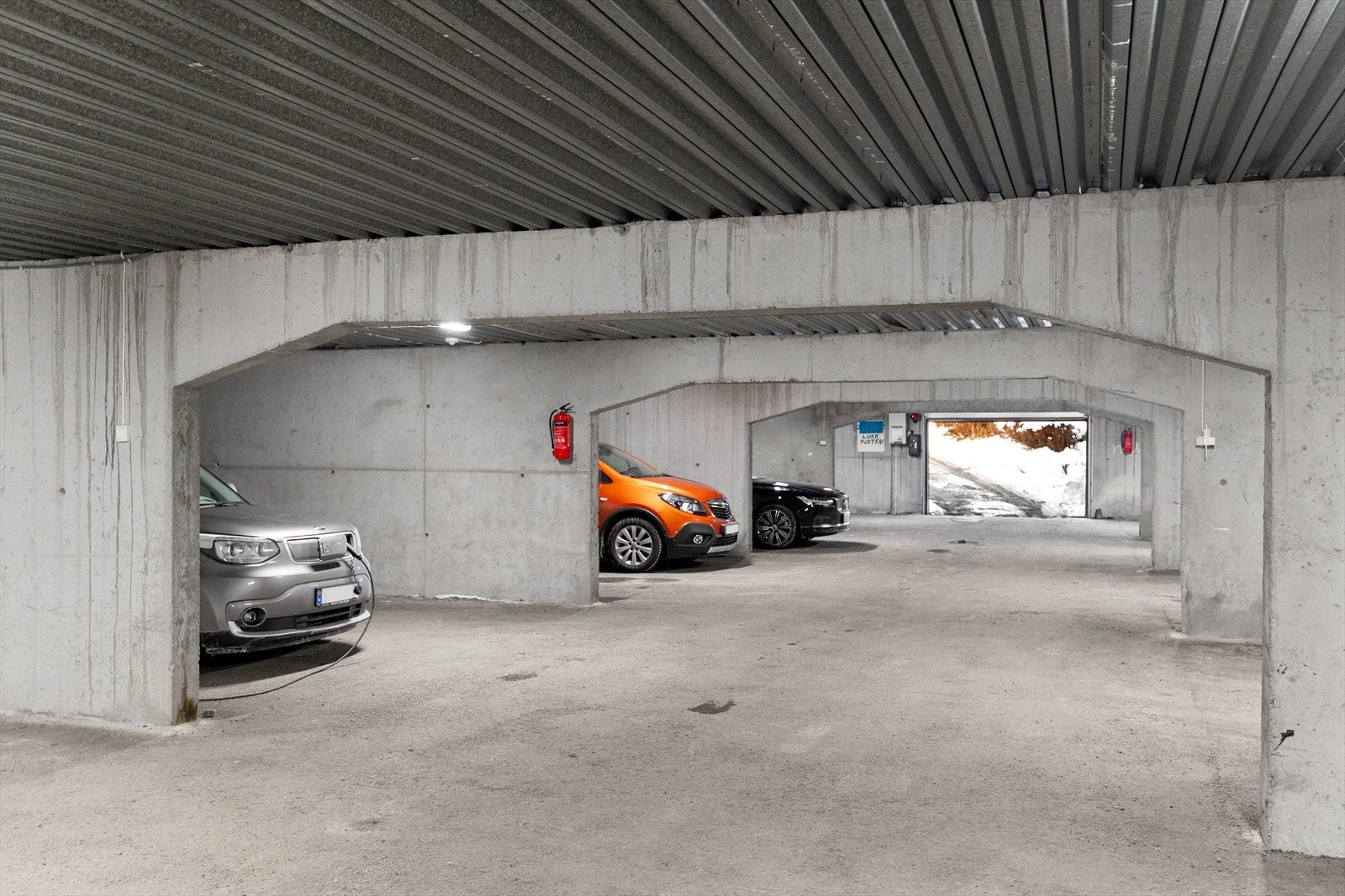 Fast plass i lukket garasjeanlegg. Galleribilde