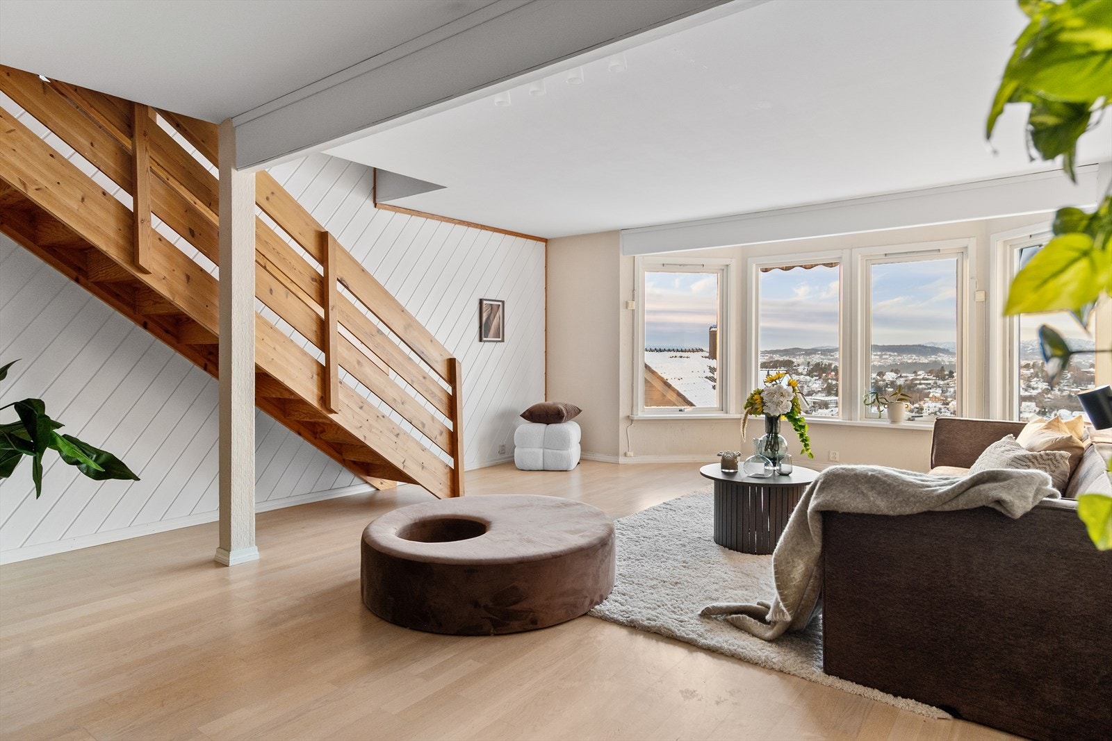 Den gode planløsningen fortsetter i hovedetasjen med resterende rom. Galleribilde