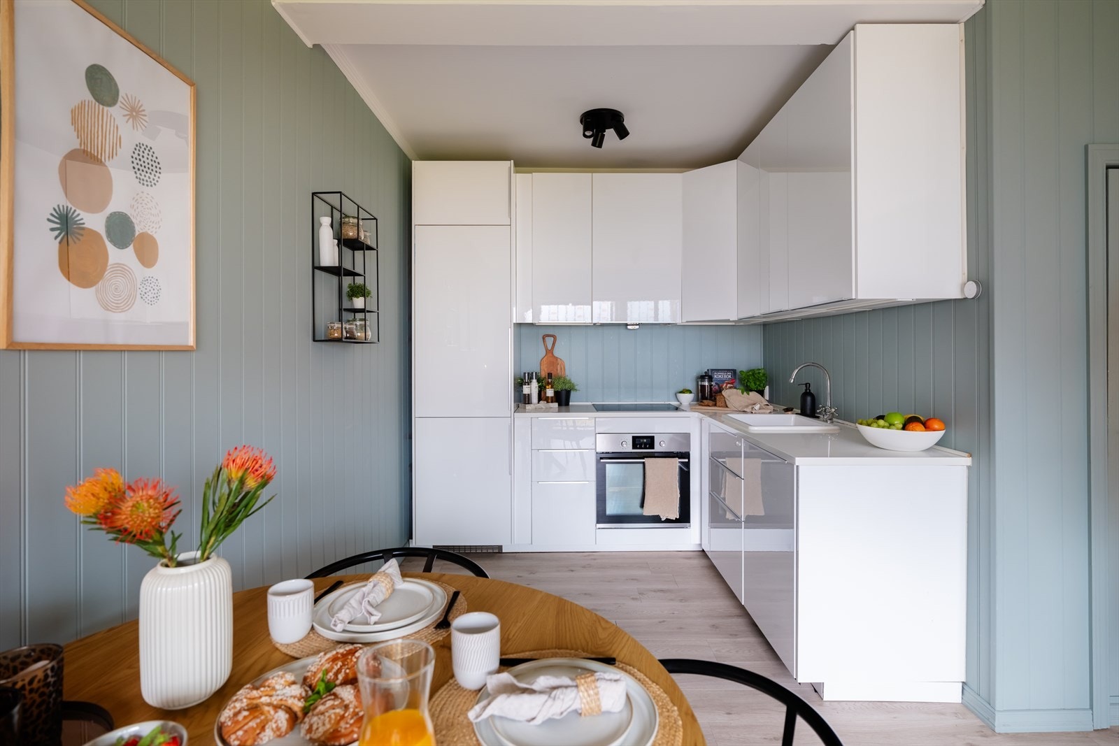 Alle integrerte hvitevarer medfølger handelen Galleribilde