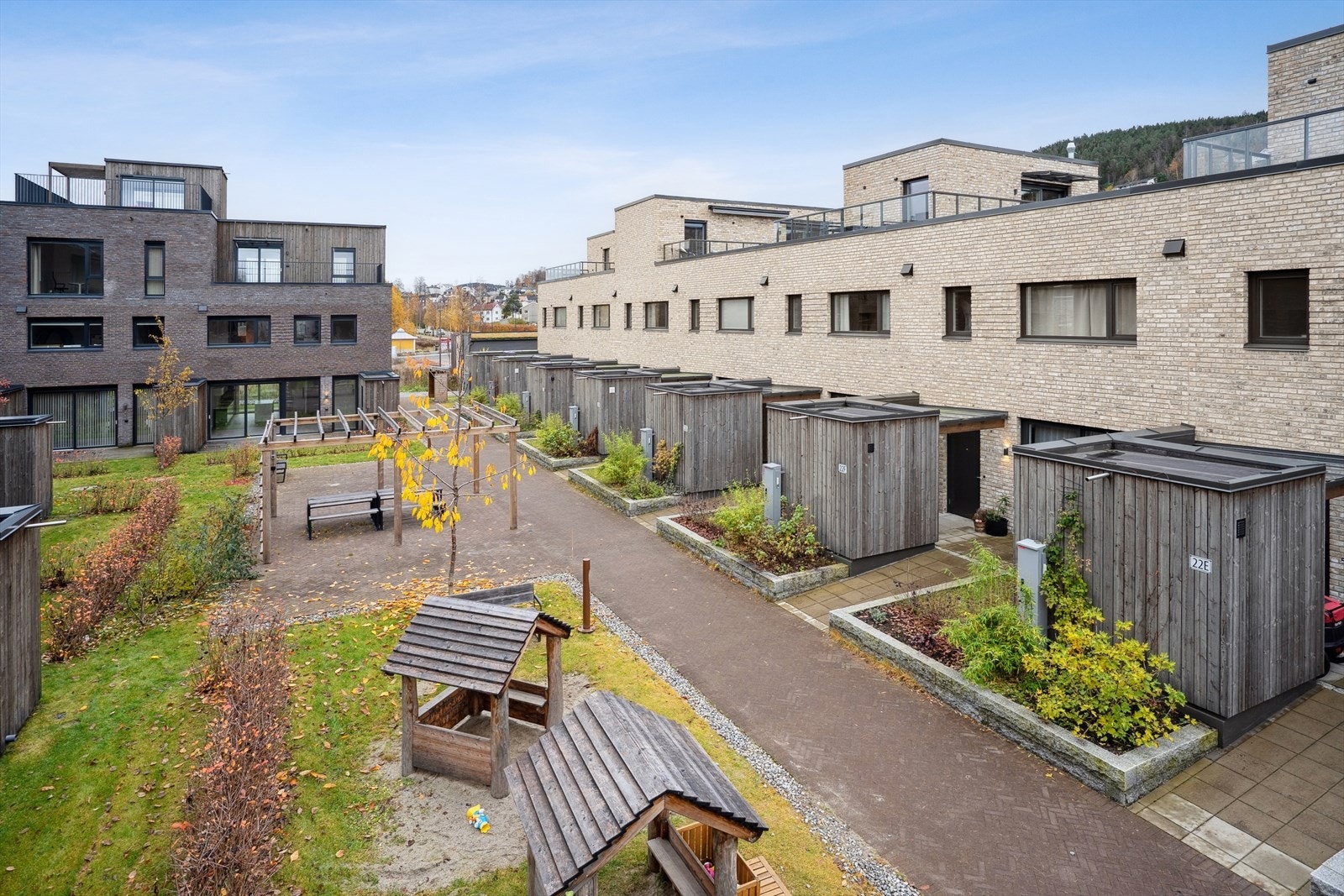 Ønsker man en lettstelt bolig og en enkel hverdag med "alt" i umiddelbar nærhet - er dette boligen for deg! Galleribilde