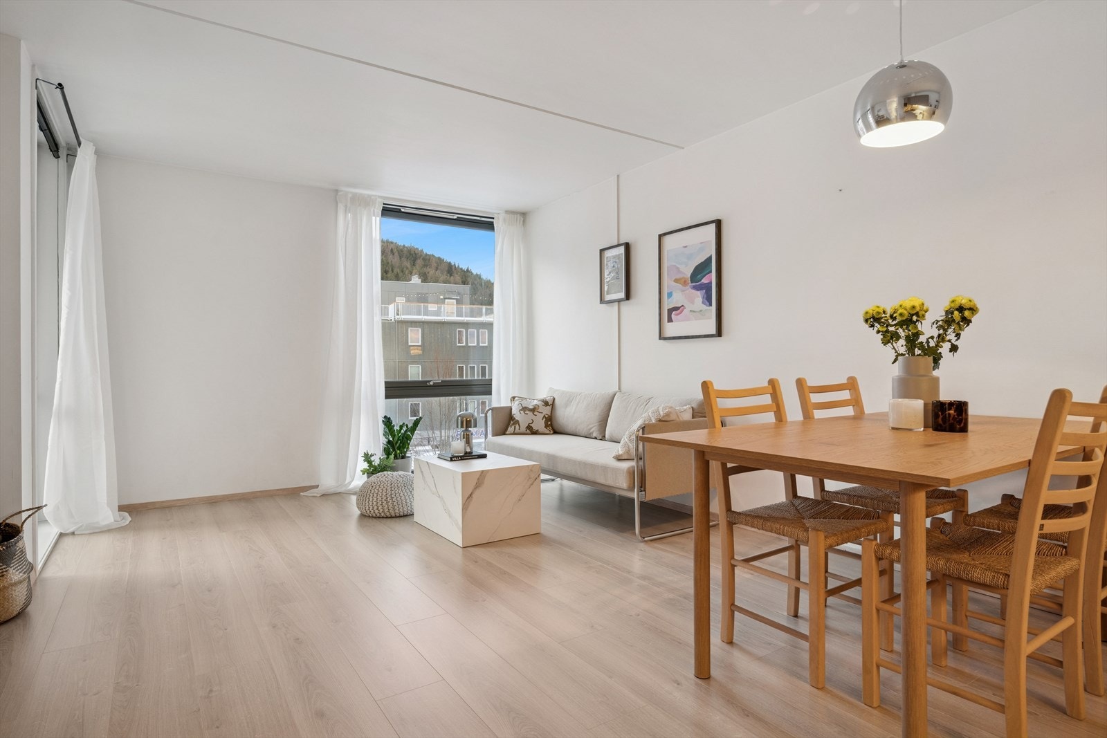 En perfekt leilighet for deg som ønsker å bo i nærheten av fjorden og Bymarka, samtidig en kjapp spasertur til Trondheim sentrum. Galleribilde