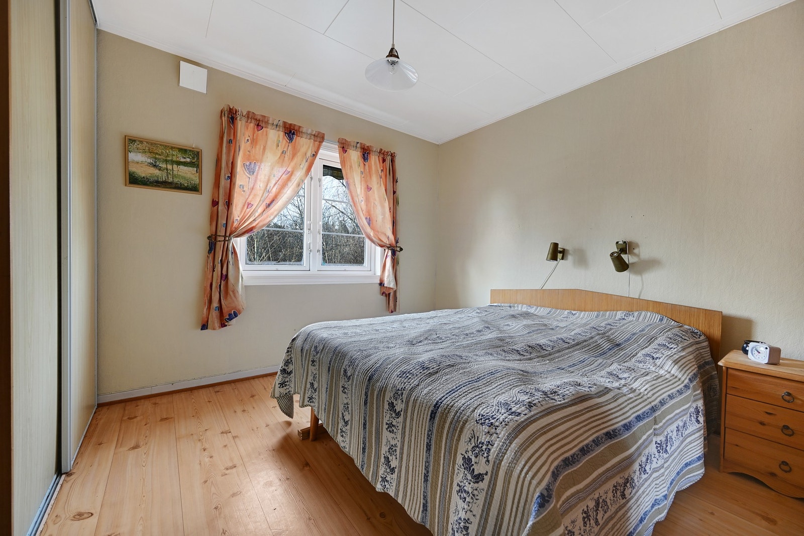 Boligen rommer 3 soverom av gode størrelser Galleribilde