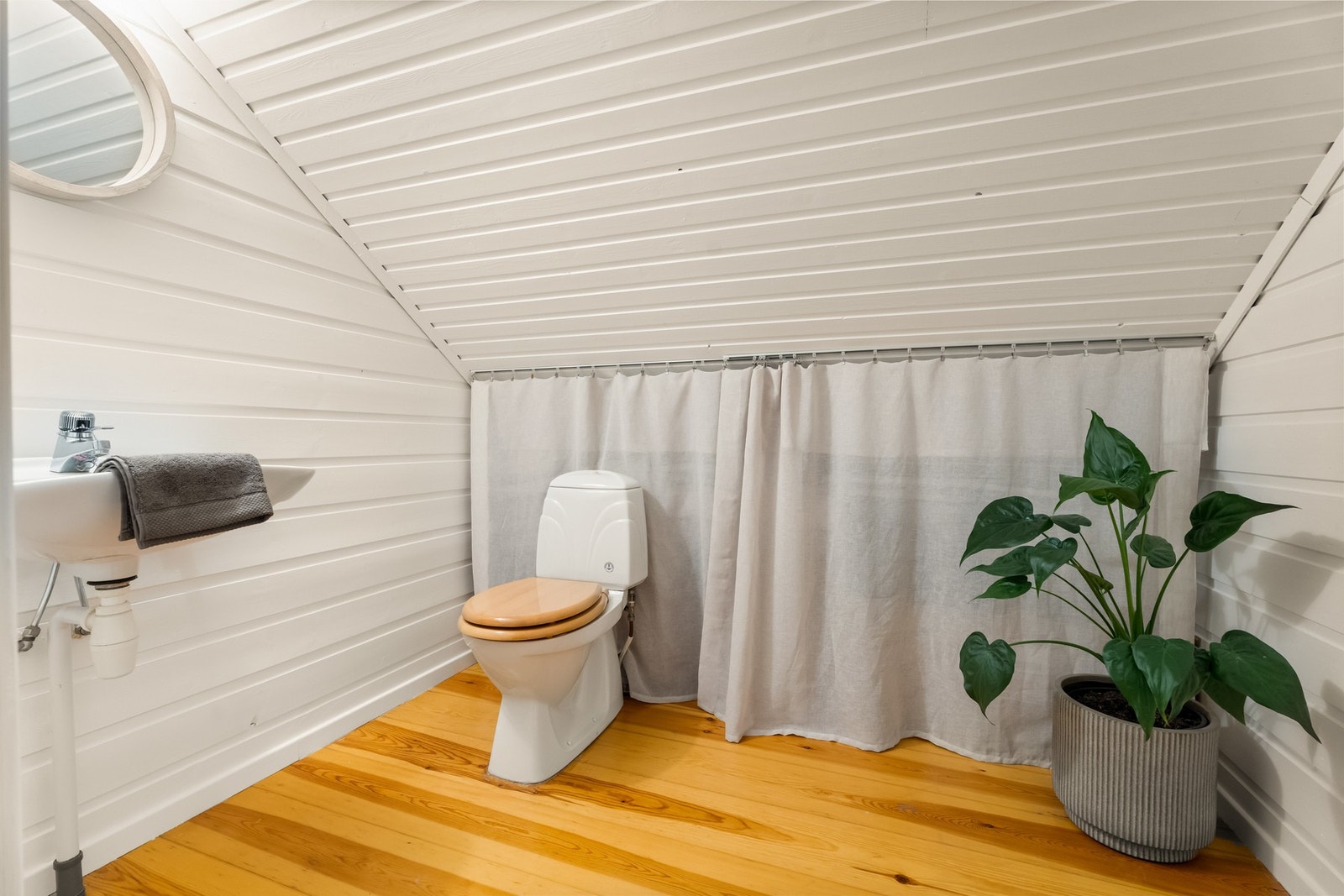 Praktisk toalett i 2. etasje. Galleribilde