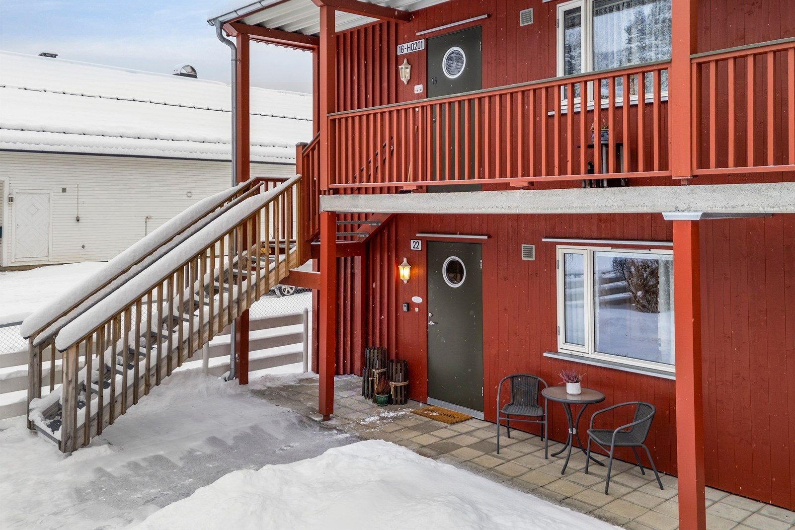 Enkel adkomst fra parkeringen - 1. etasje. Galleribilde