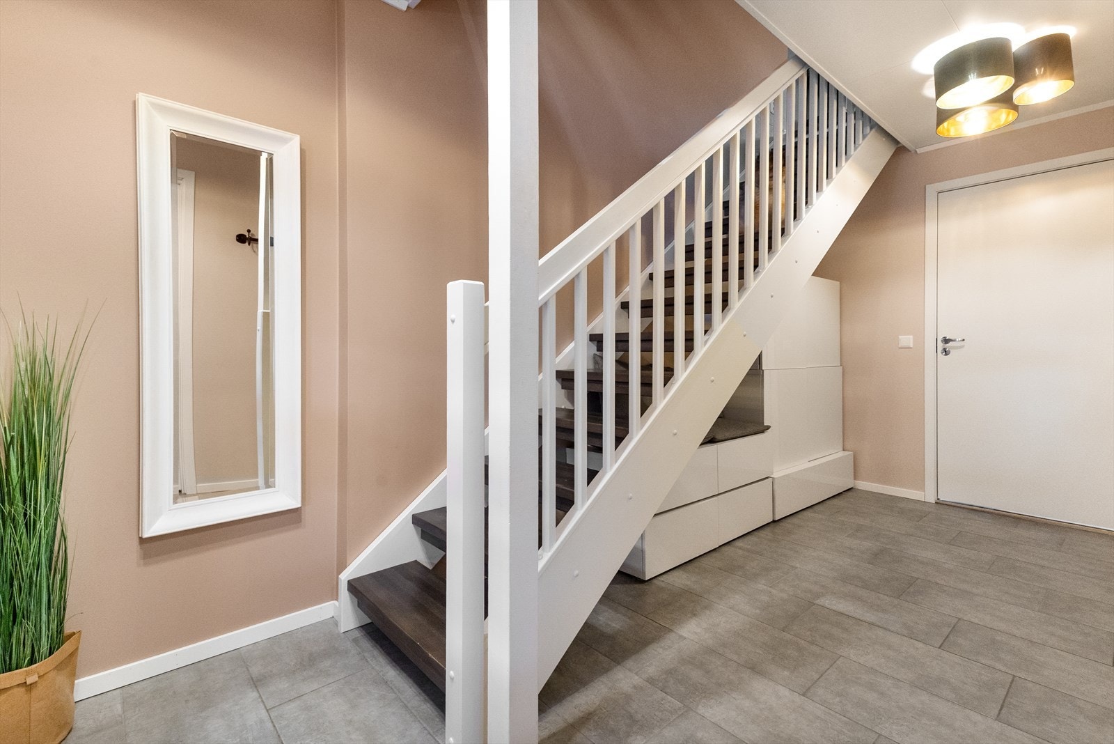 Gang/hall. Galleribilde