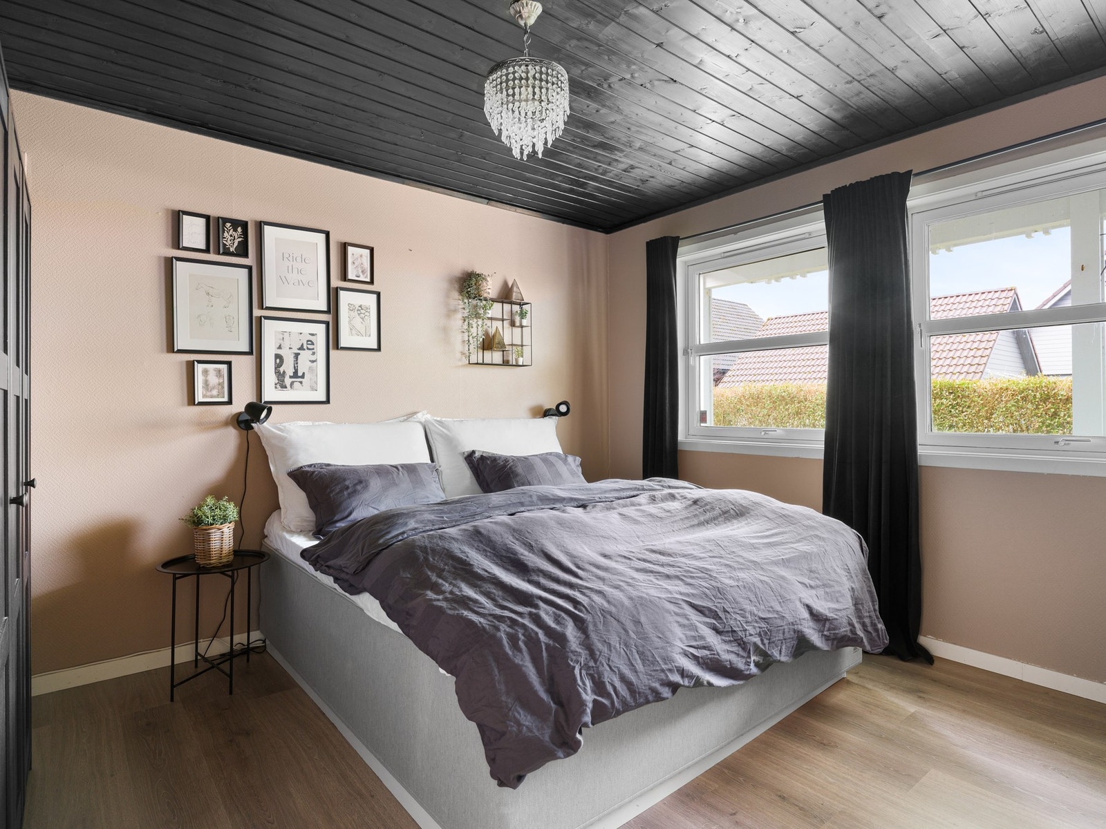 De andre soverommene har en fleksibel utforming og passer ypperlig som barnerom, gjesterom eller hjemmekontor alt etter behov. Galleribilde